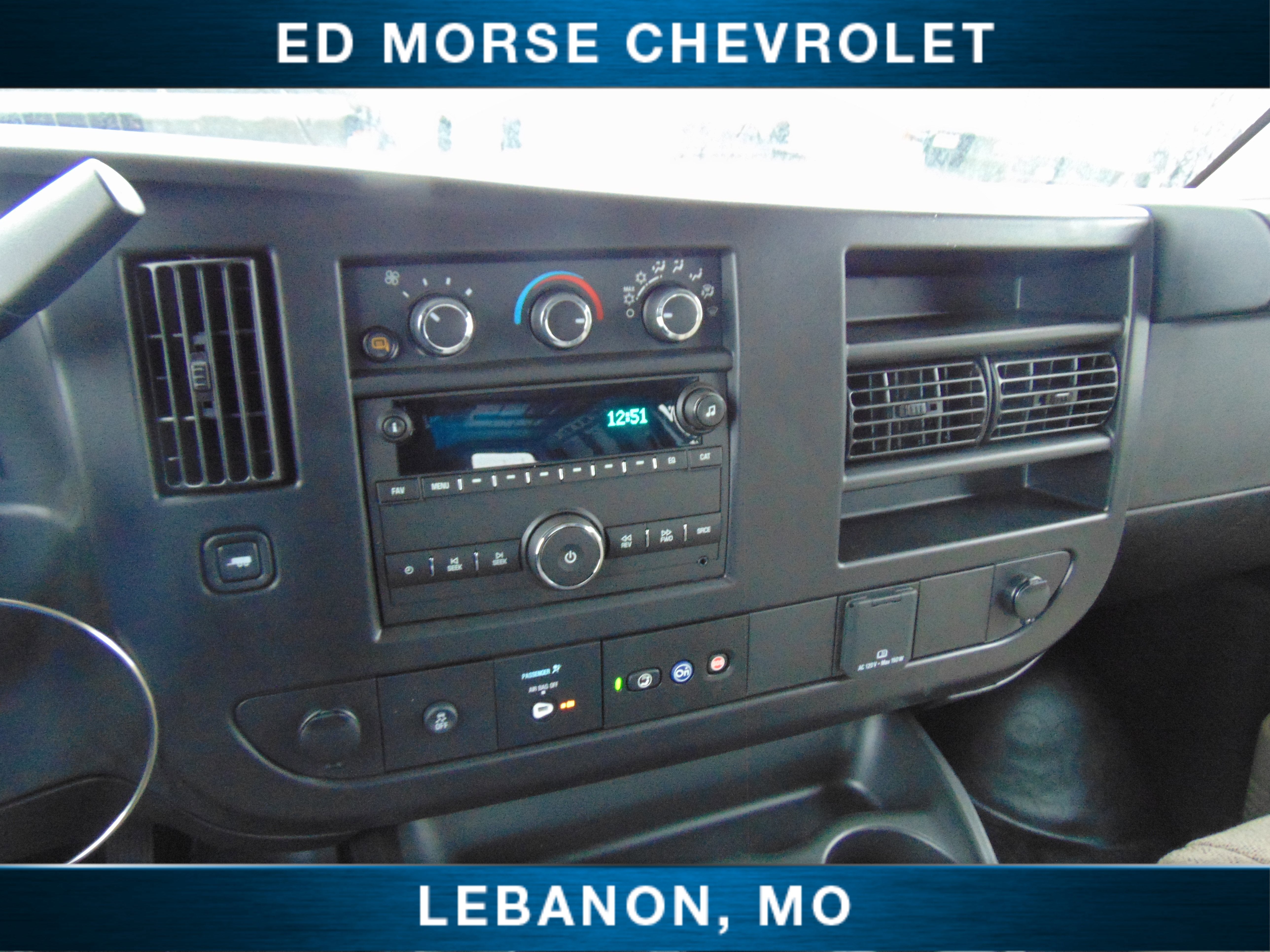 2025 Chevrolet Express Cargo WT