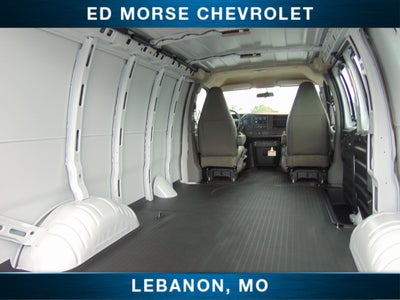 2025 Chevrolet Express Cargo WT