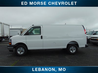 2025 Chevrolet Express Cargo WT