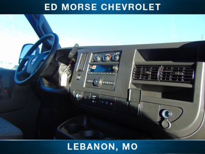 2025 Chevrolet Express Cargo WT