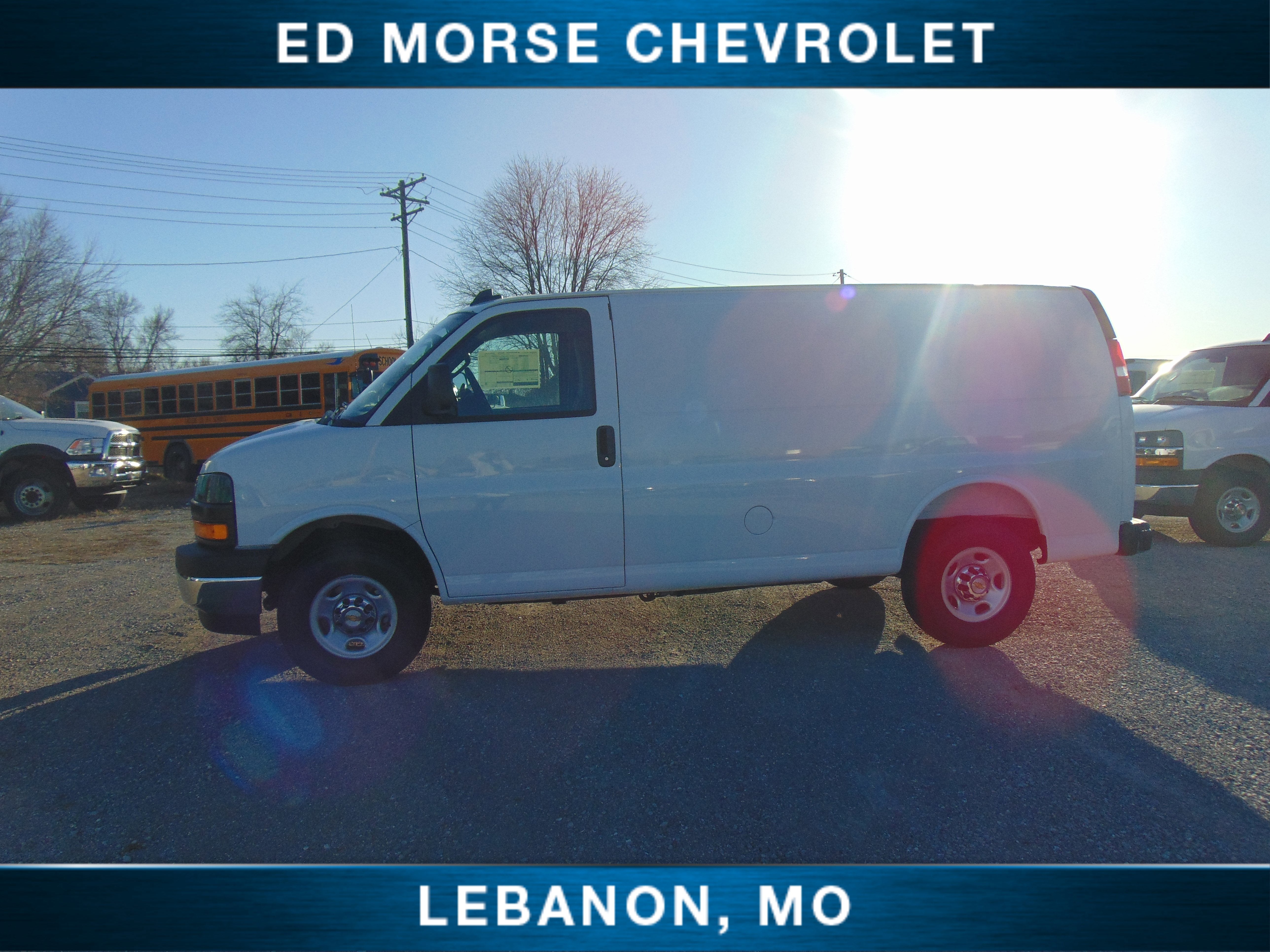2025 Chevrolet Express Cargo WT