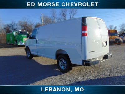 2025 Chevrolet Express Cargo WT