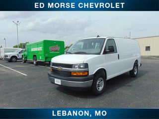 2025 Chevrolet Express Cargo WT