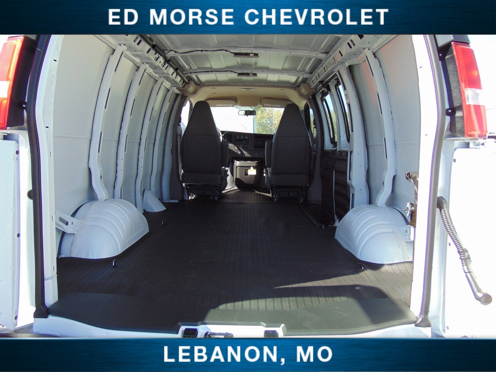2024 Chevrolet Express Cargo 3500 WT