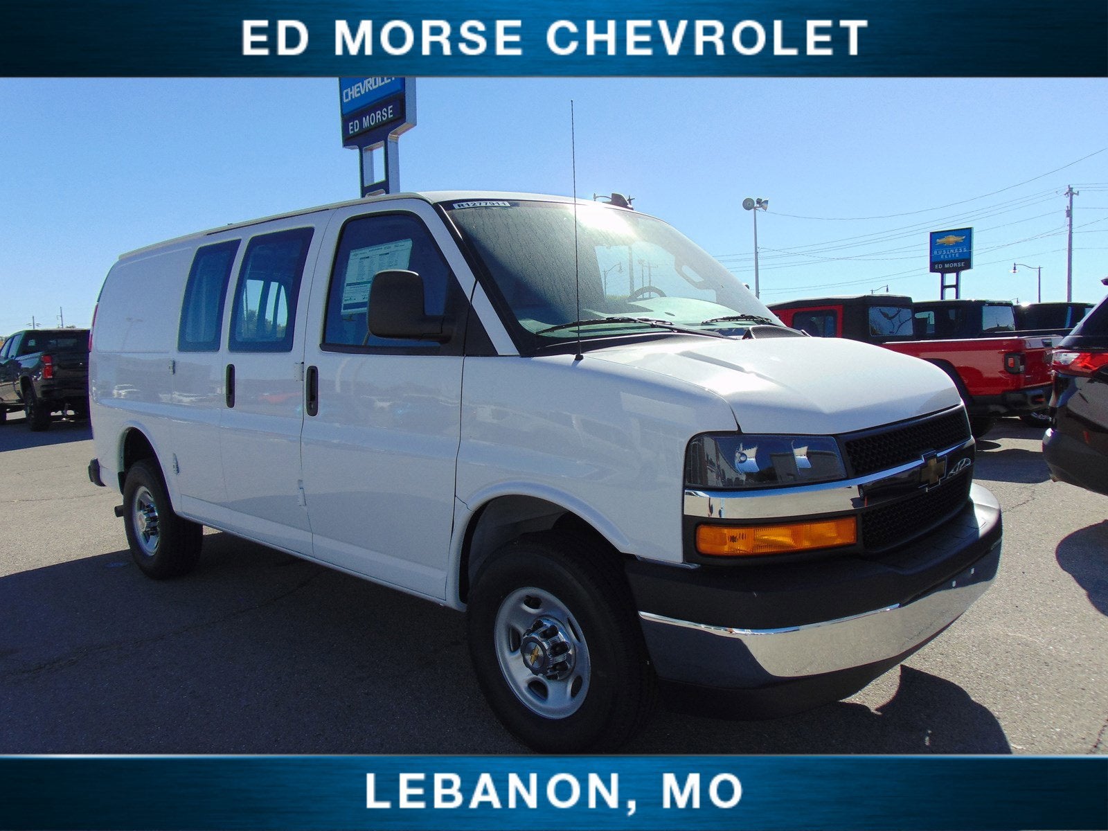 2024 Chevrolet Express Cargo 3500 WT