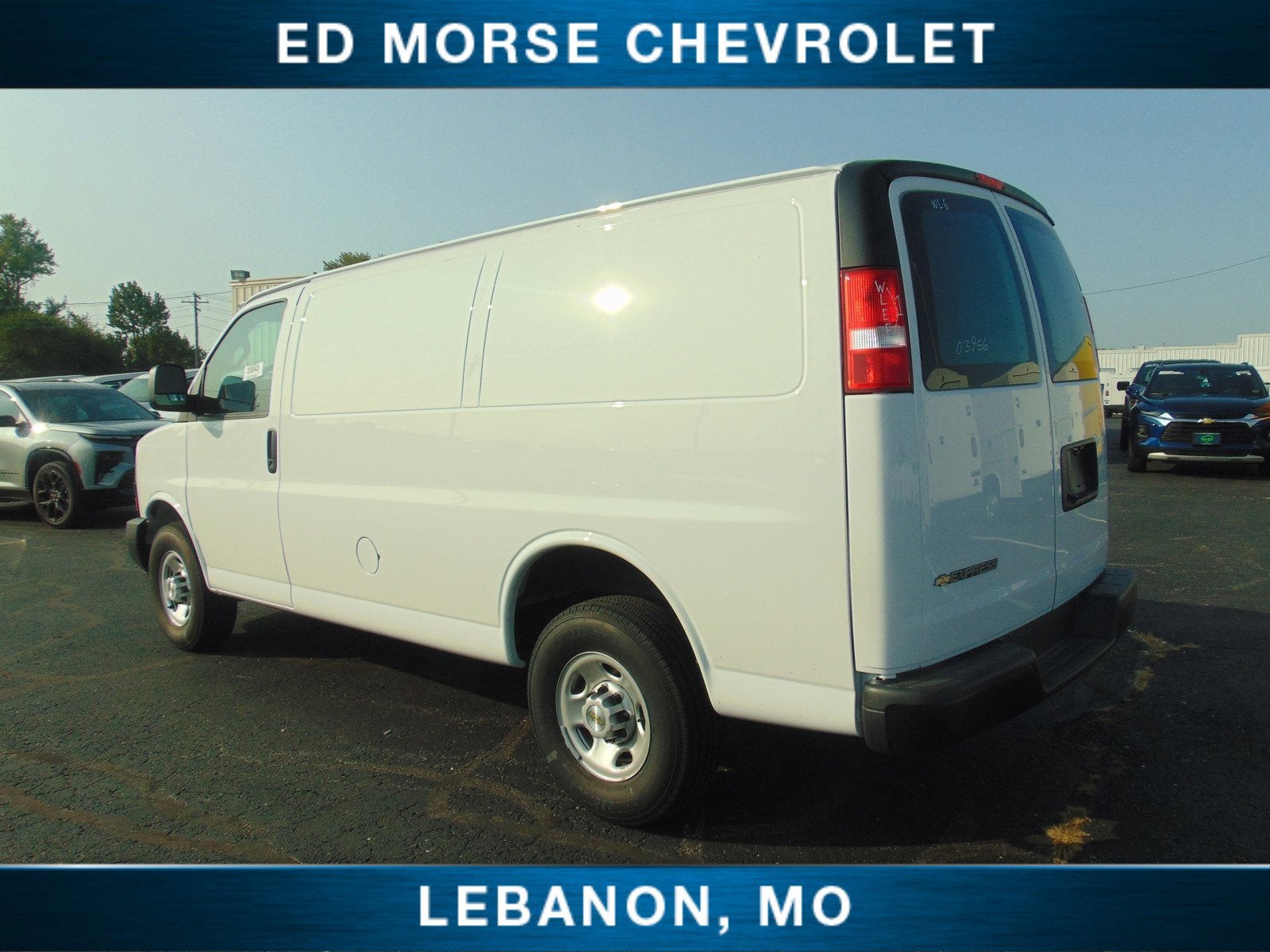 2024 Chevrolet Express Cargo 3500 WT