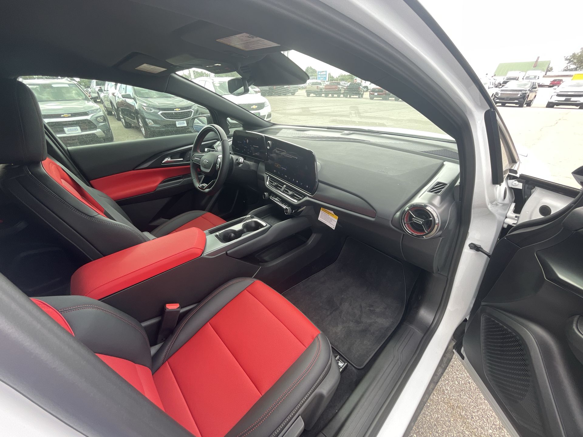 2024 Chevrolet Equinox EV 2RS