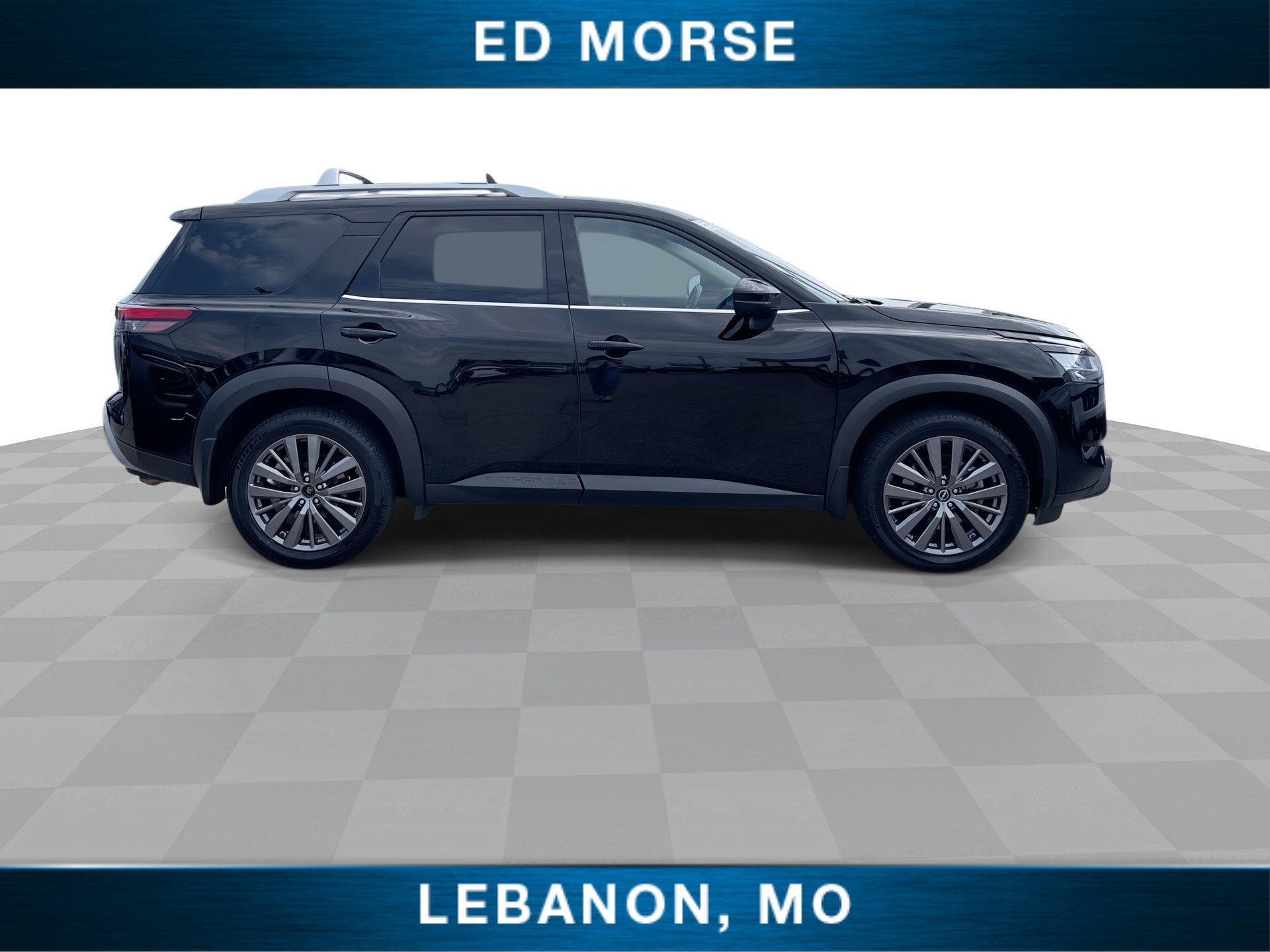 2023 Nissan Pathfinder SL 4WD