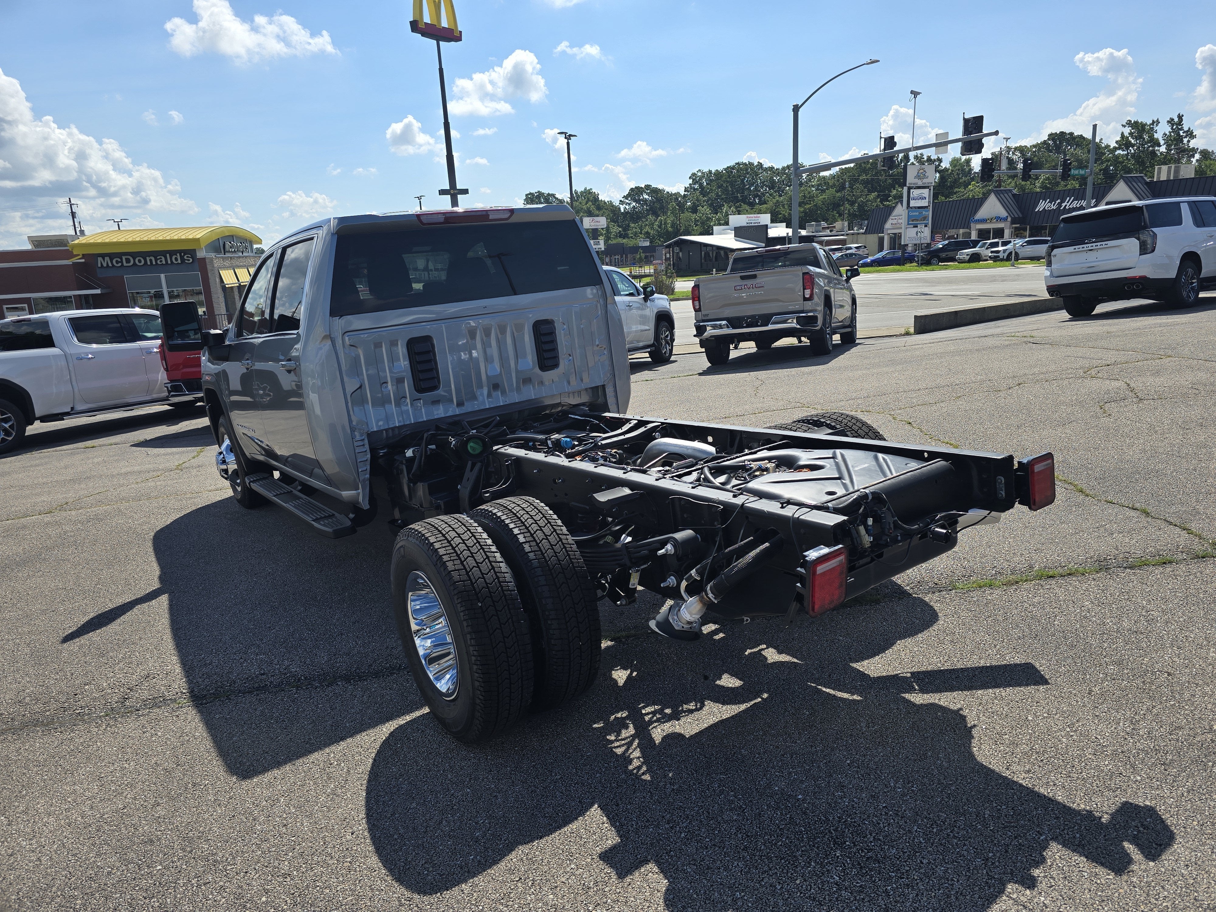 2026 GMC Sierra 3500 HD Chassis Cab SLE