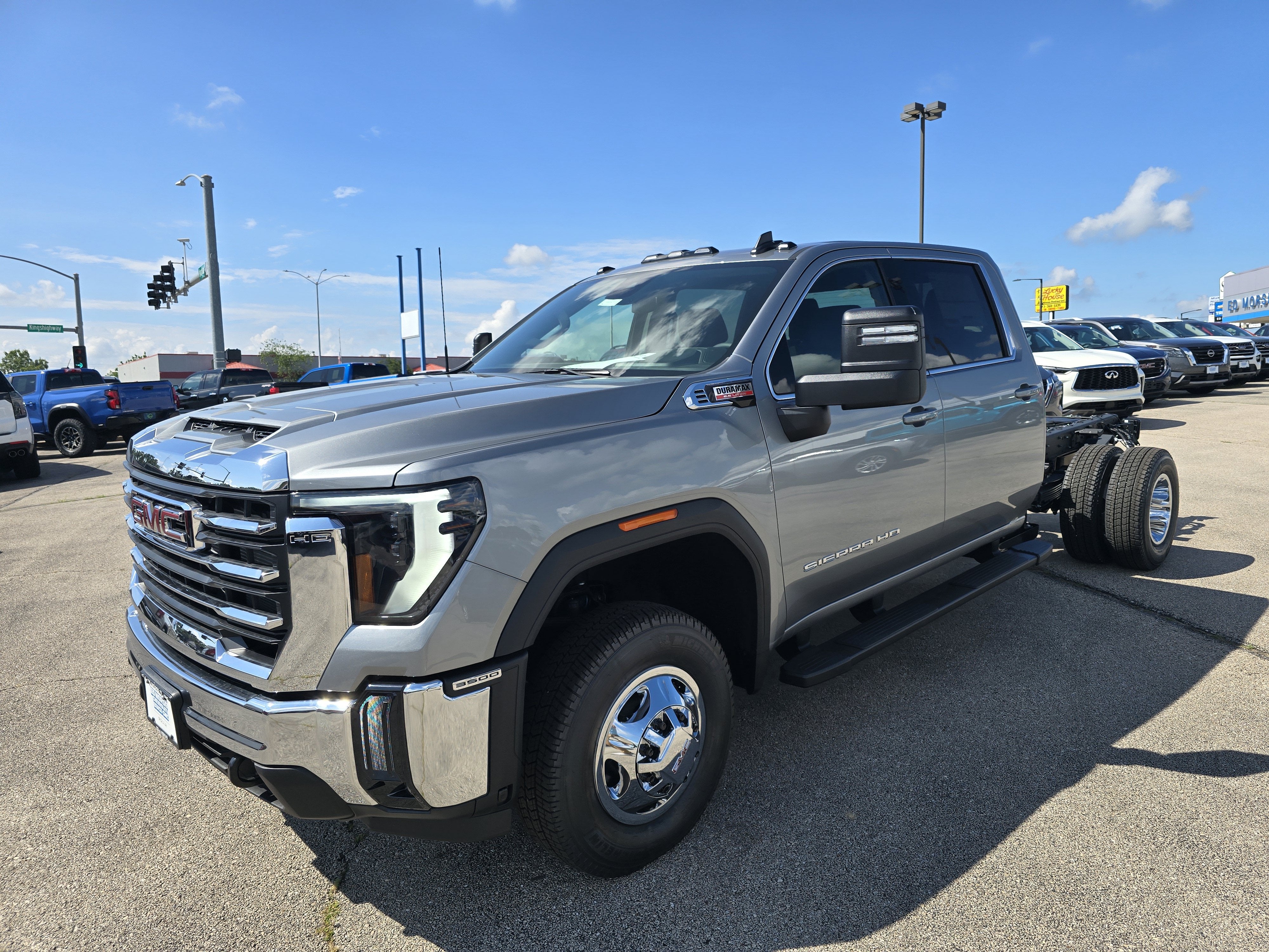 2026 GMC Sierra 3500 HD Chassis Cab SLE