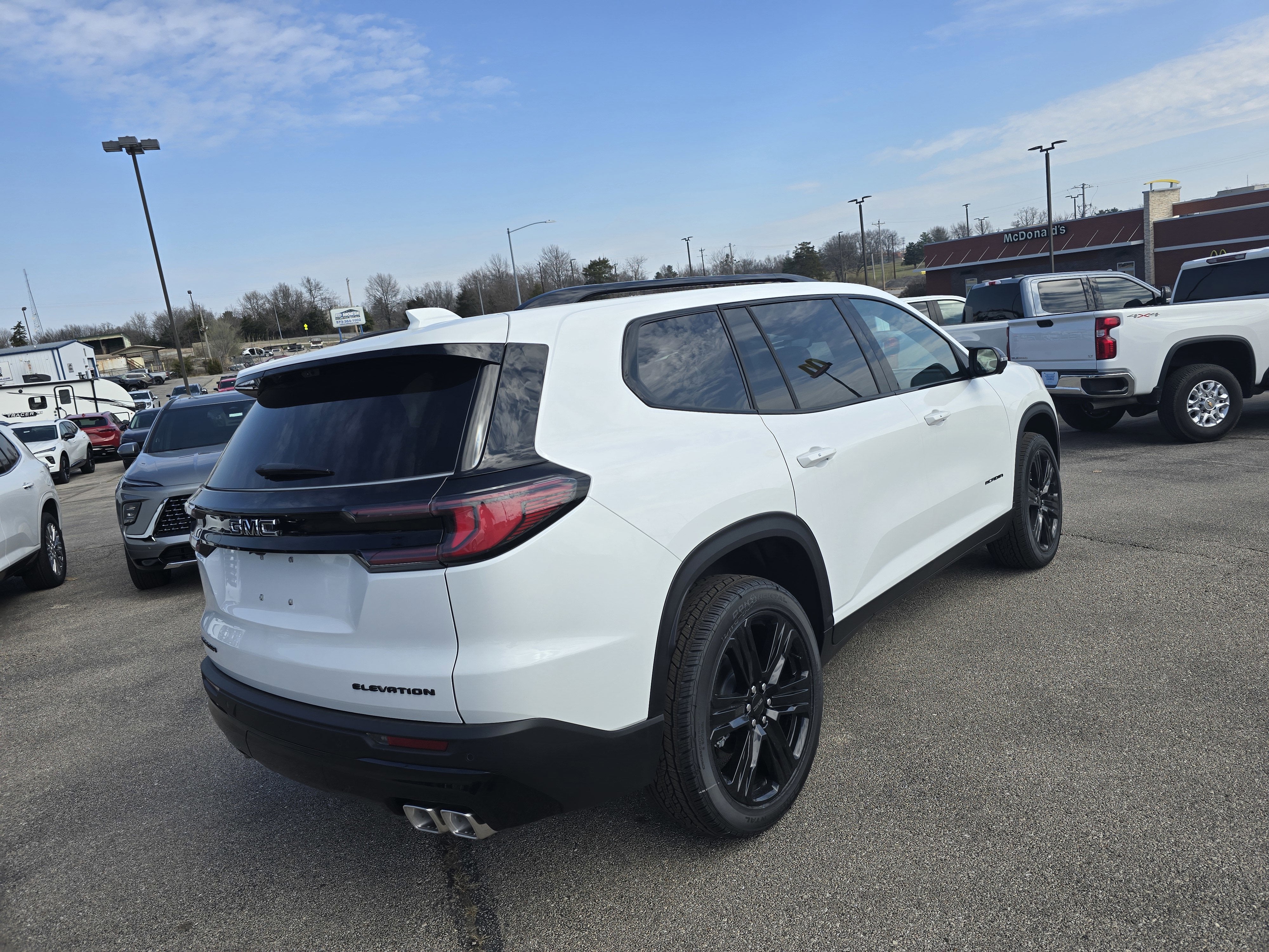2026 GMC Acadia Elevation