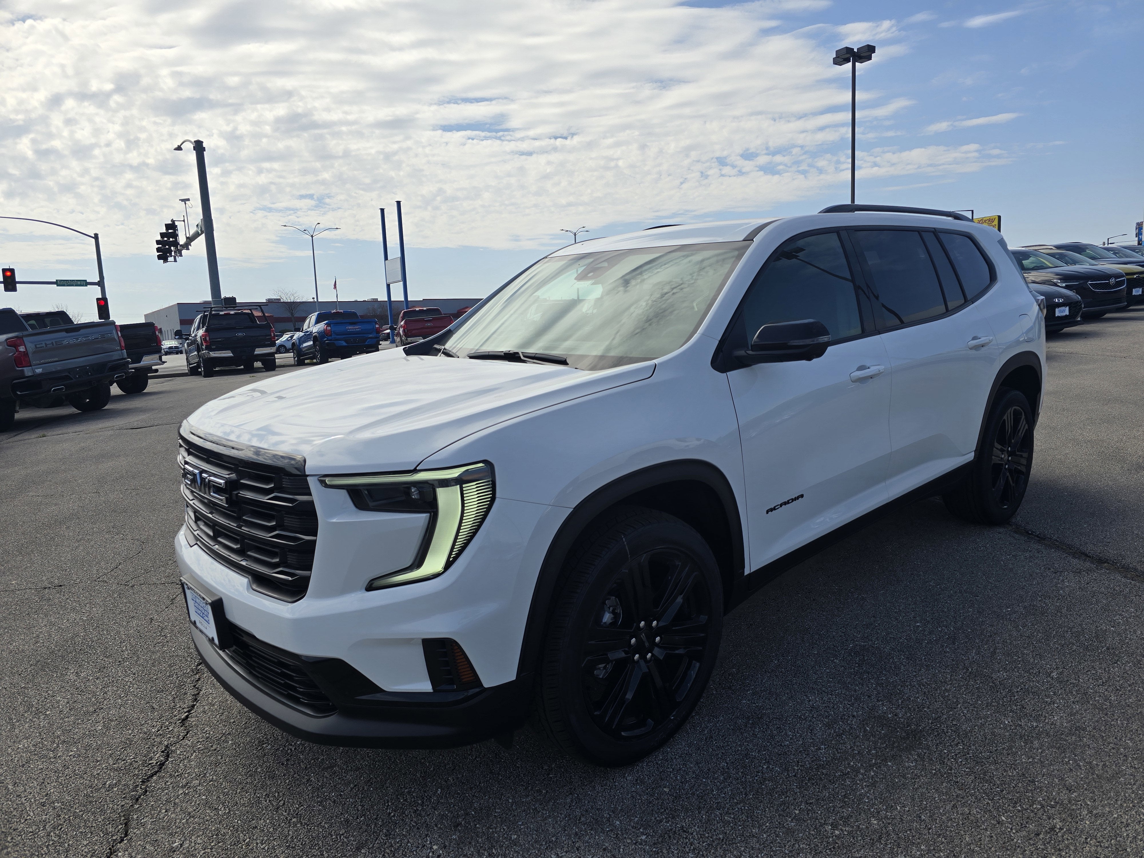 2026 GMC Acadia Elevation