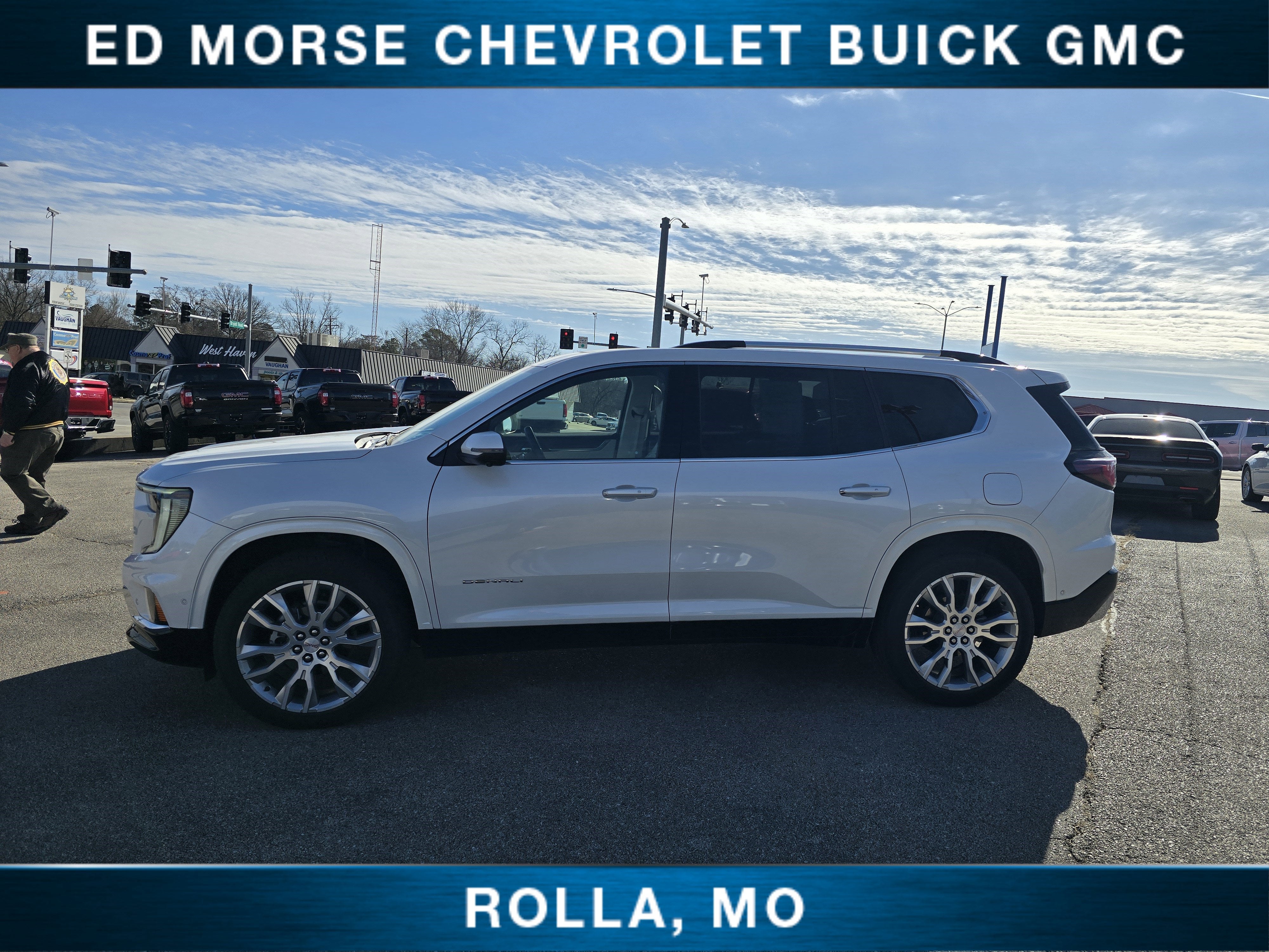 2024 GMC Acadia Denali