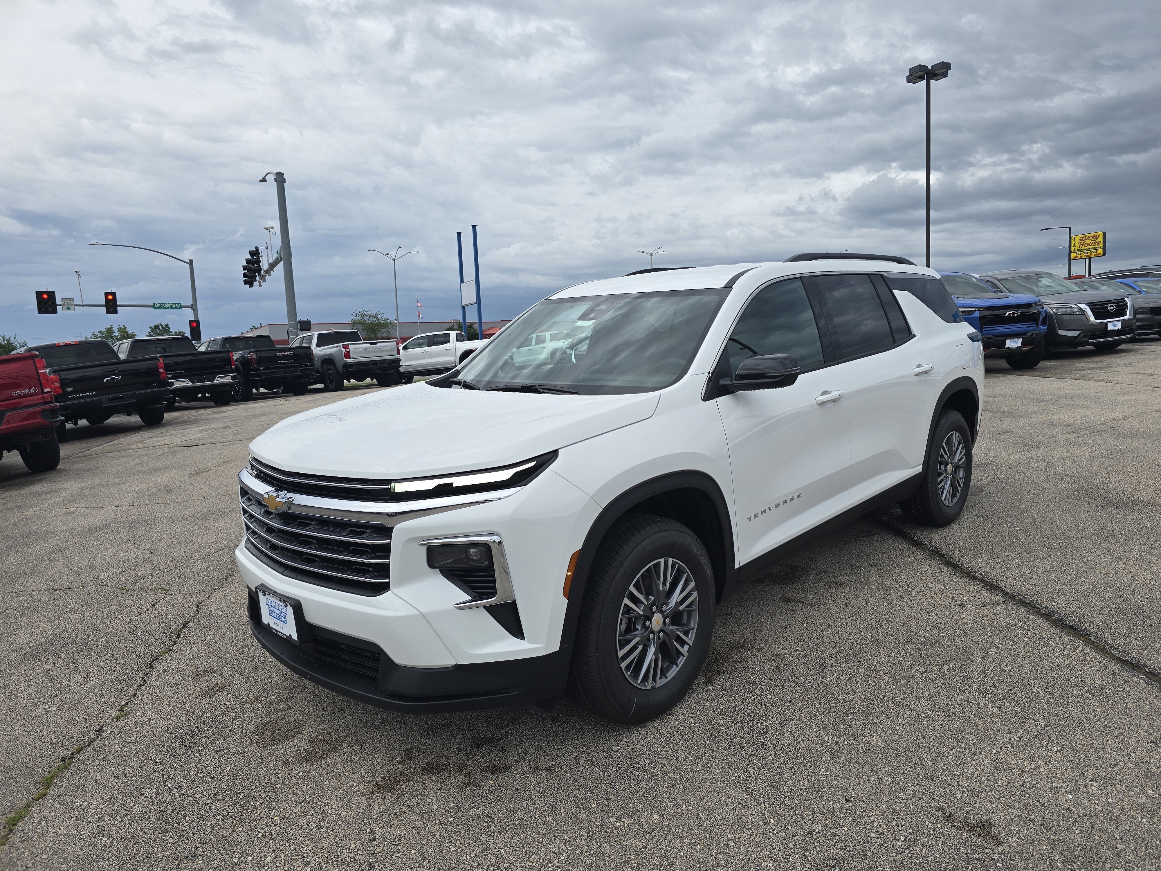 2026 Chevrolet Traverse LT