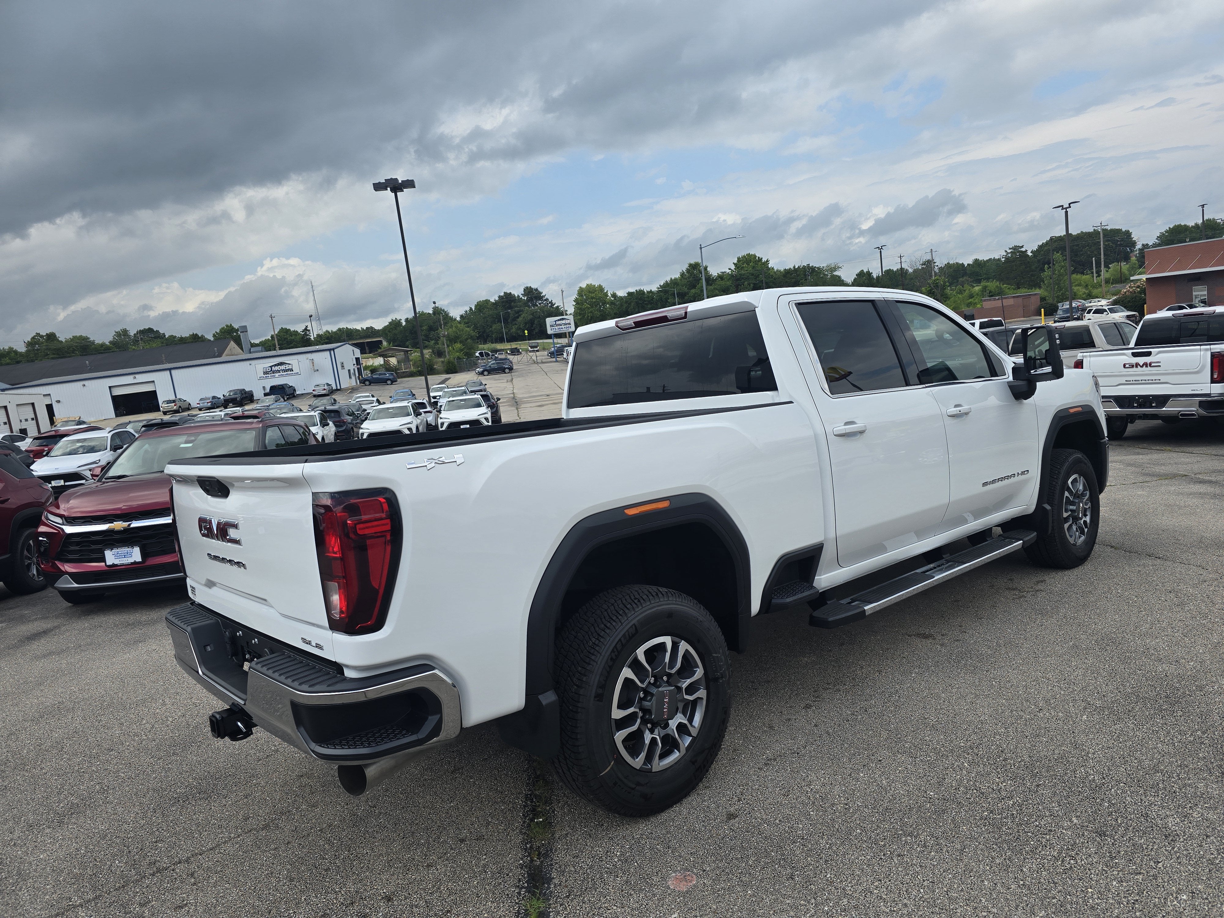 2026 GMC Sierra 2500 HD SLE