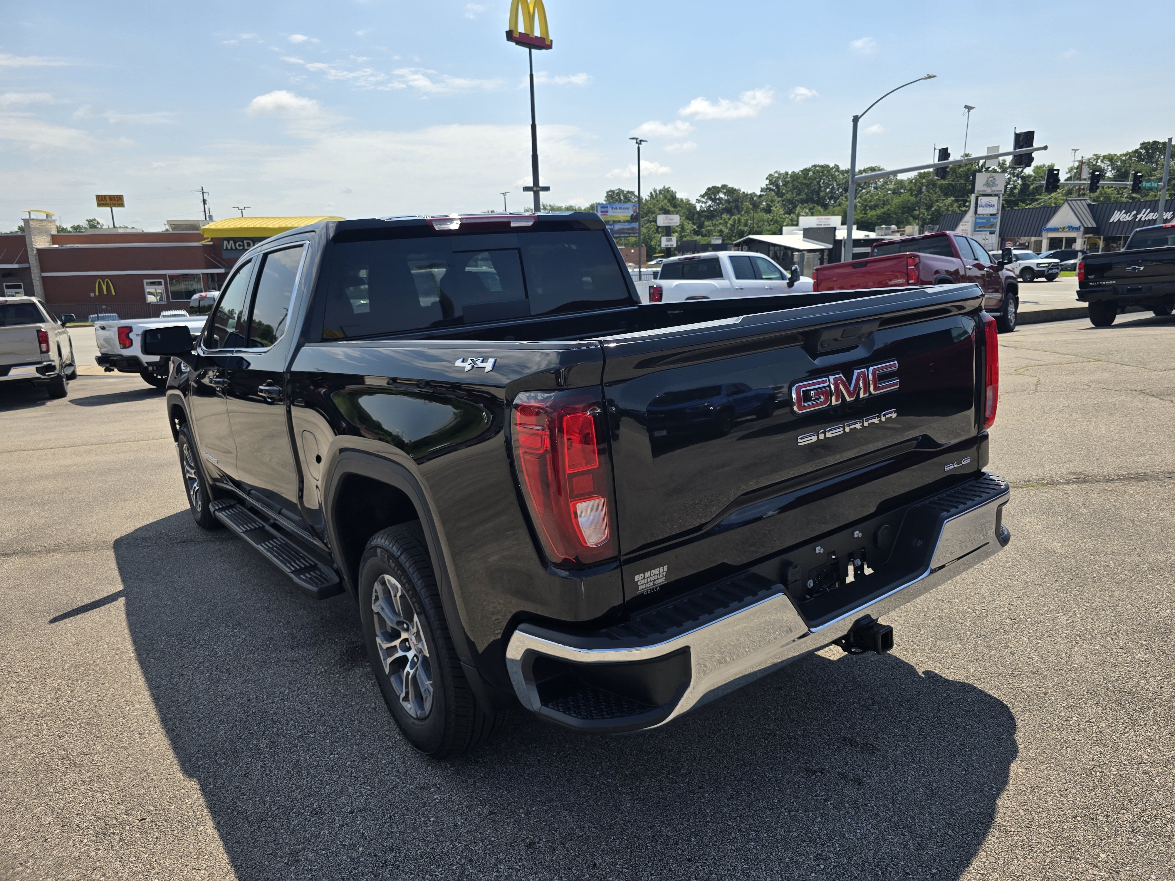 2026 GMC Sierra 1500 SLE