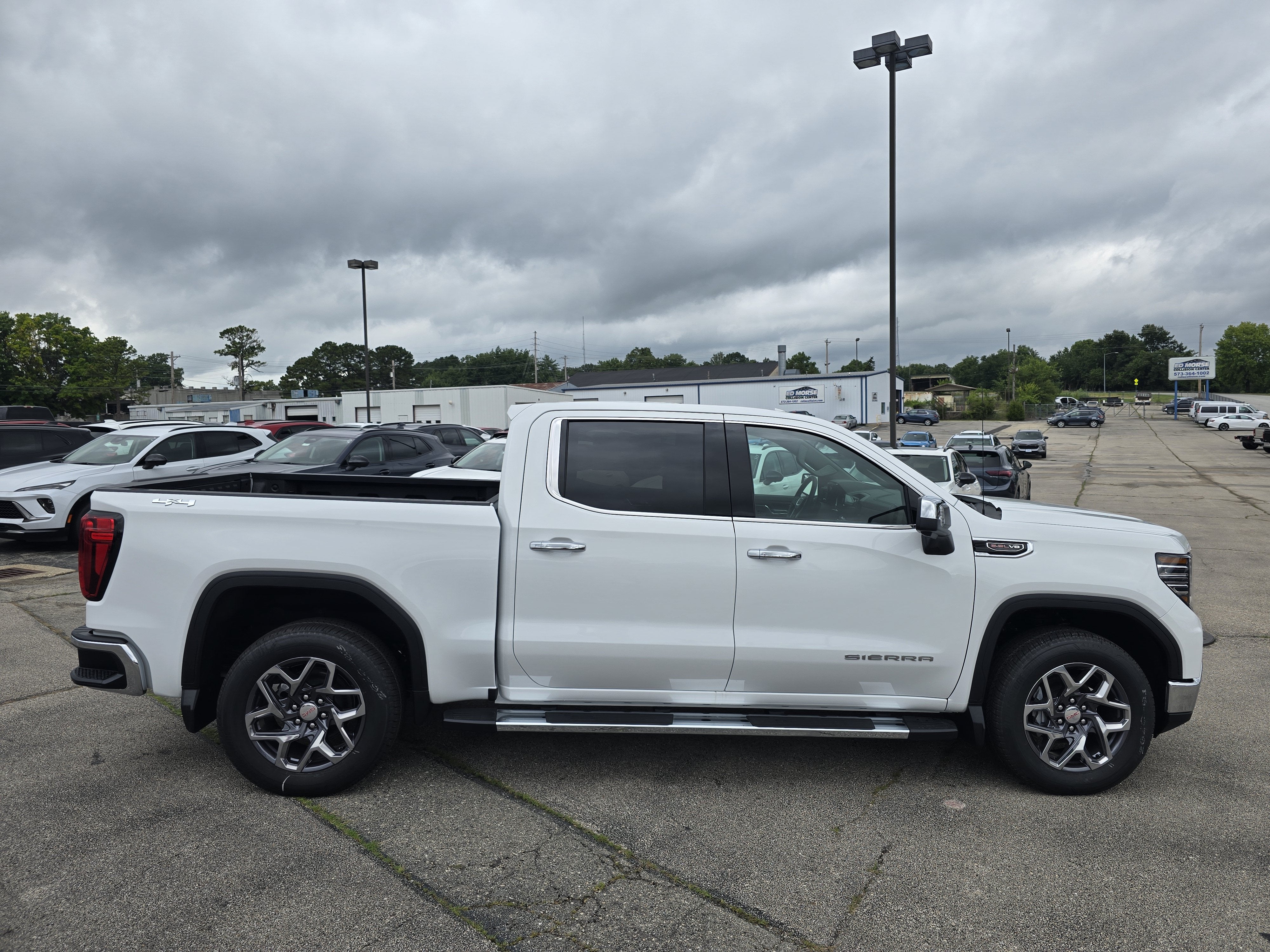 2026 GMC Sierra 1500 SLT