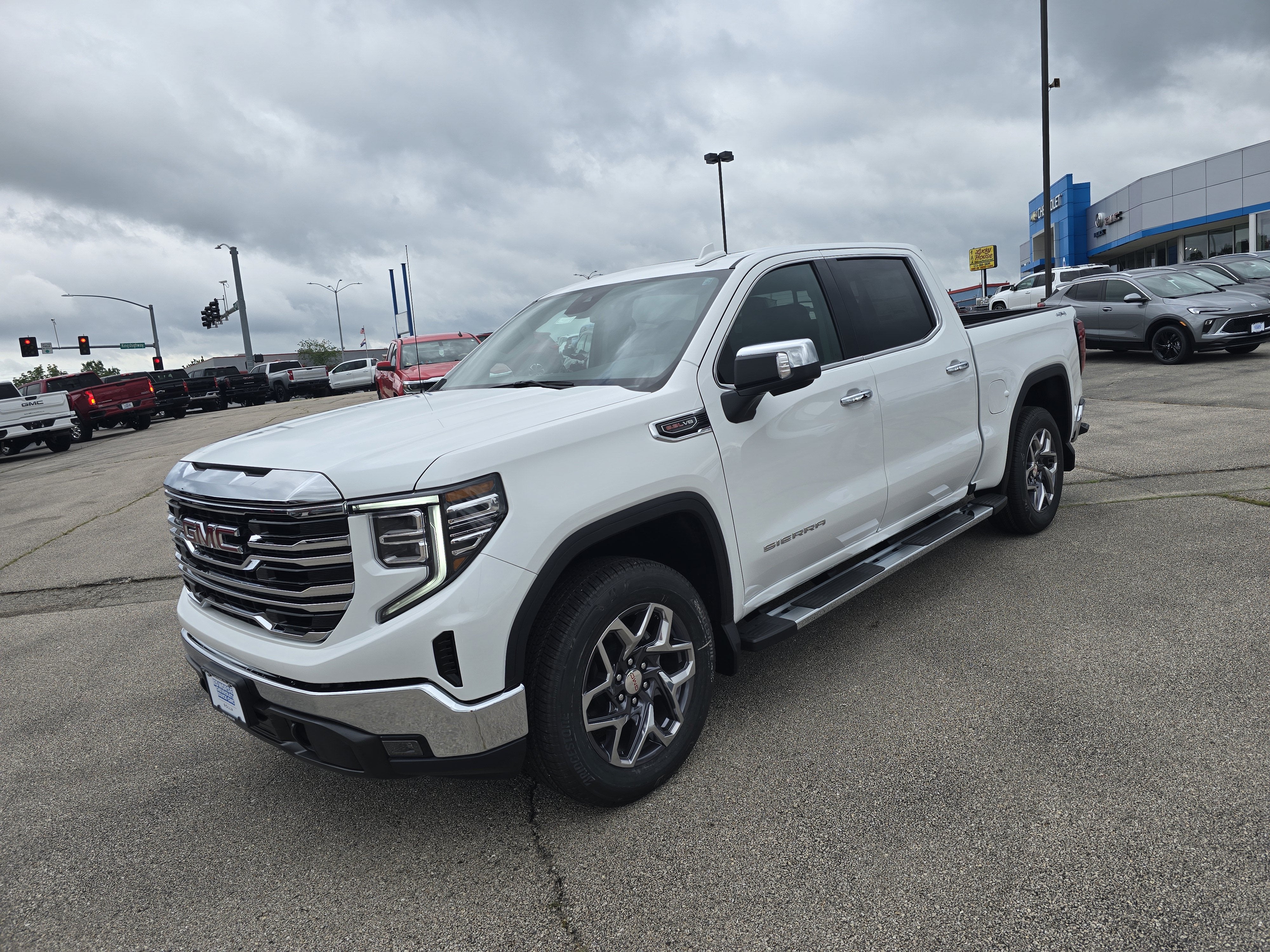 2026 GMC Sierra 1500 SLT