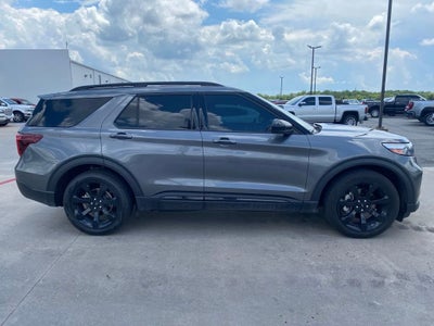 2023 Ford Explorer ST-Line