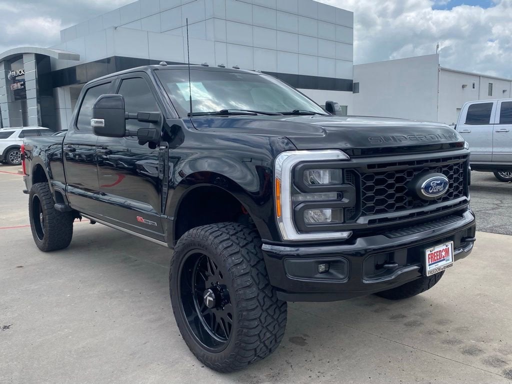 2023 Ford F-250 LARIAT