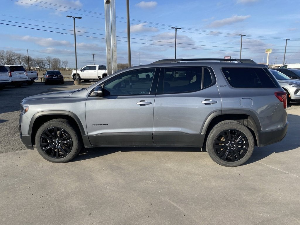2022 GMC Acadia SLT