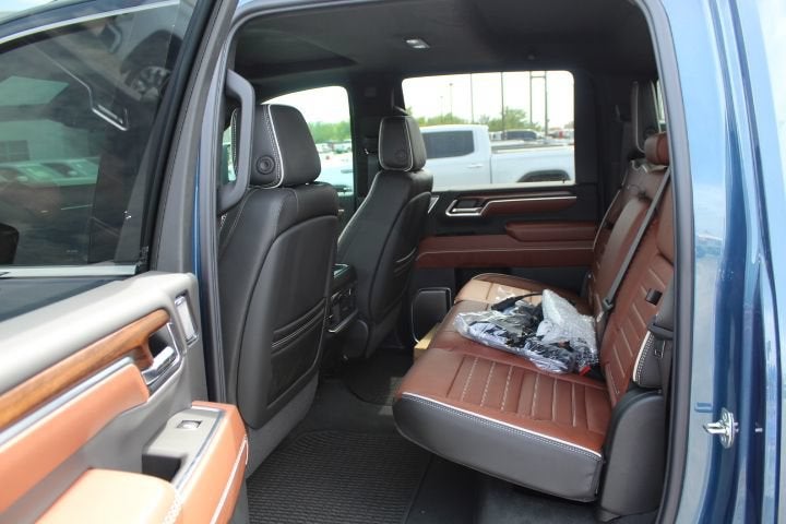 2026 GMC Sierra 3500 HD Denali Ultimate DRW