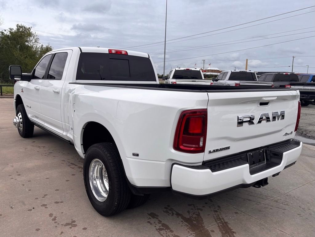 2026 RAM 3500 Laramie Crew Cab 4x4 8' Box
