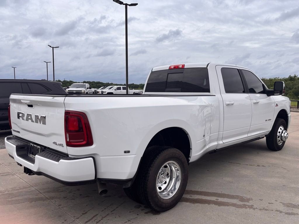 2026 RAM 3500 Laramie Crew Cab 4x4 8' Box