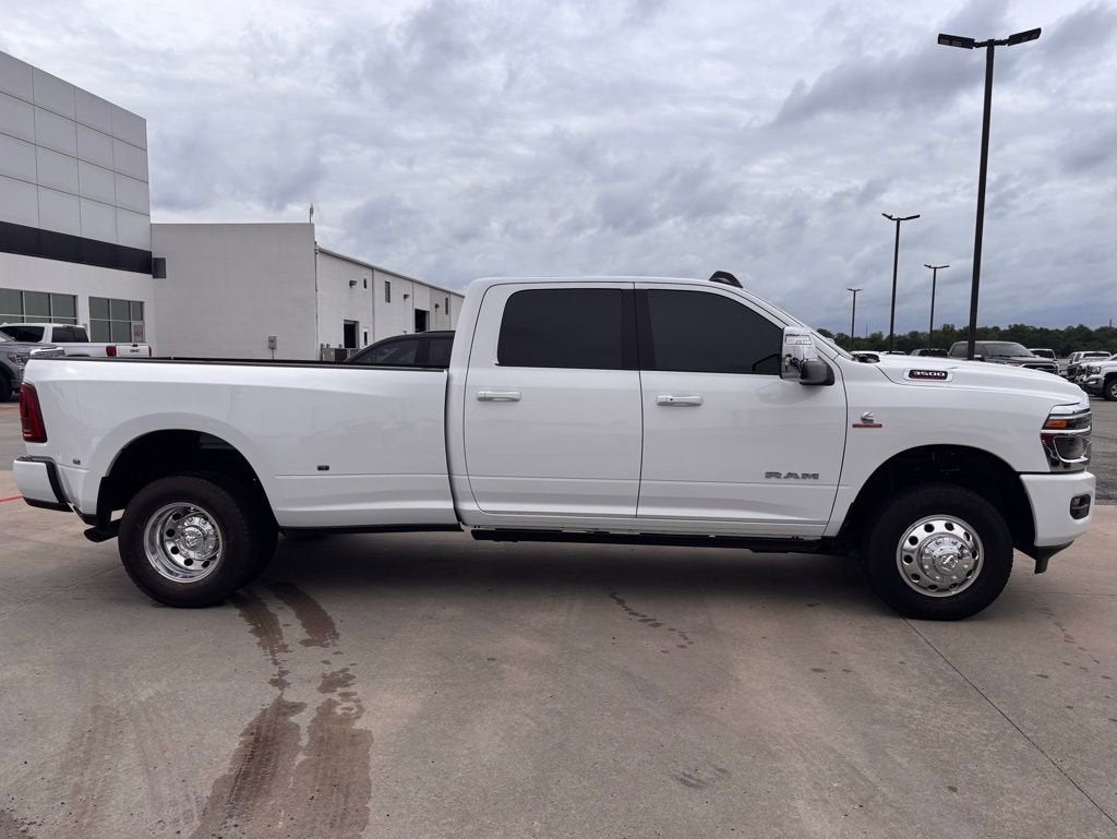 2026 RAM 3500 Laramie Crew Cab 4x4 8' Box