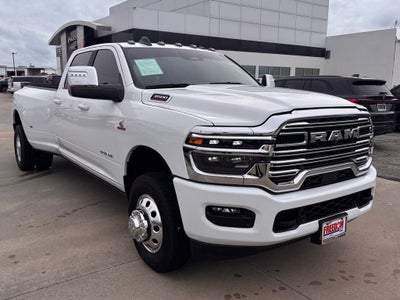 2026 RAM 3500 Laramie Crew Cab 4x4 8' Box