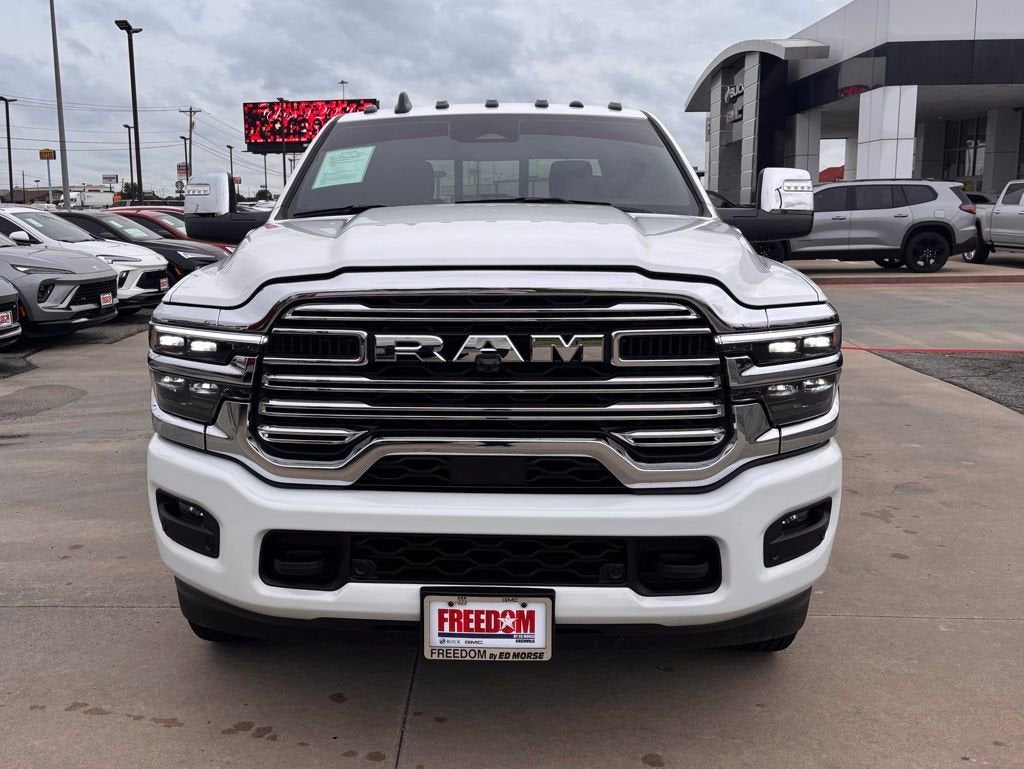 2026 RAM 3500 Laramie Crew Cab 4x4 8' Box