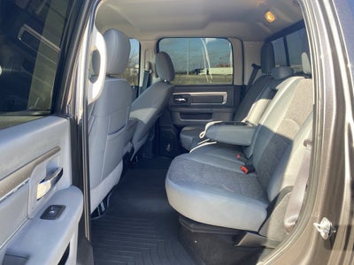 2018 RAM 1500 Big Horn Crew Cab 4x4 5'7" Box