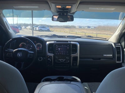 2018 RAM 1500 Big Horn Crew Cab 4x4 5'7" Box