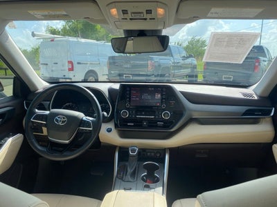 2021 Toyota Highlander XLE