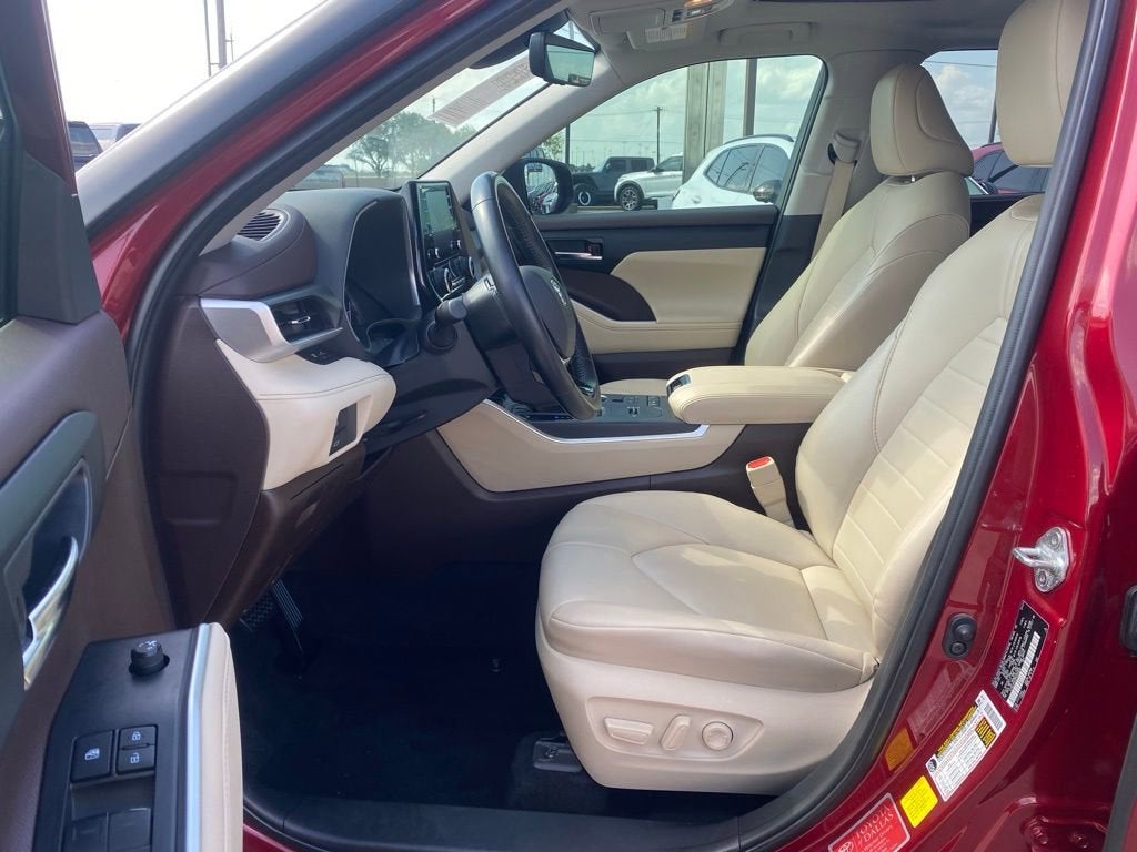 2021 Toyota Highlander XLE