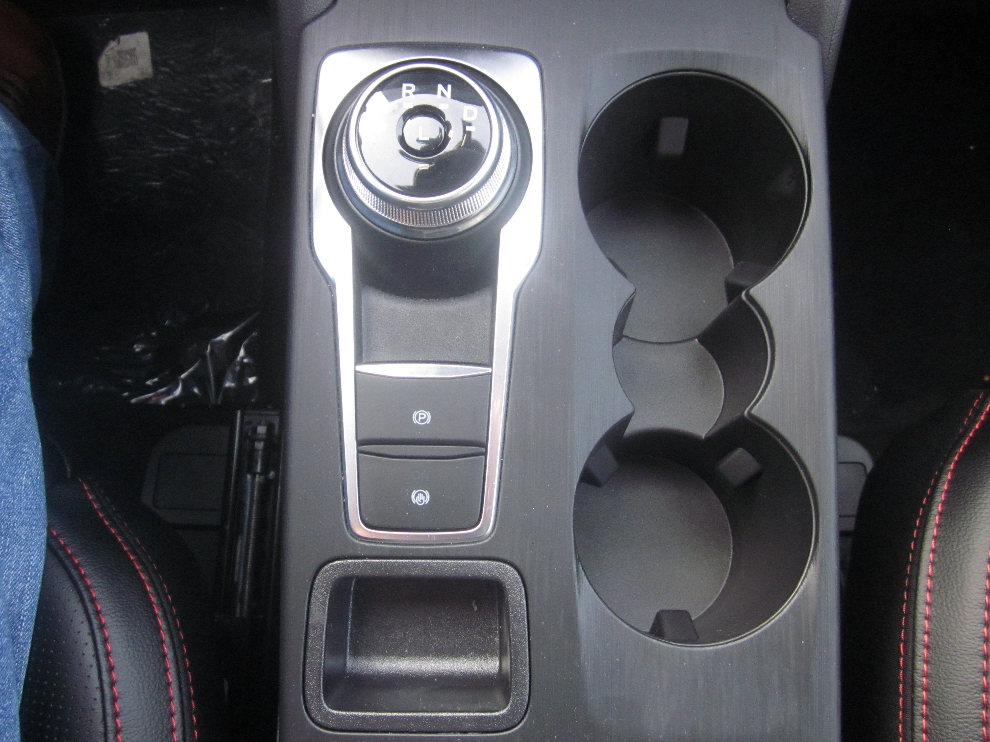 2026 Ford Escape ST-Line Elite