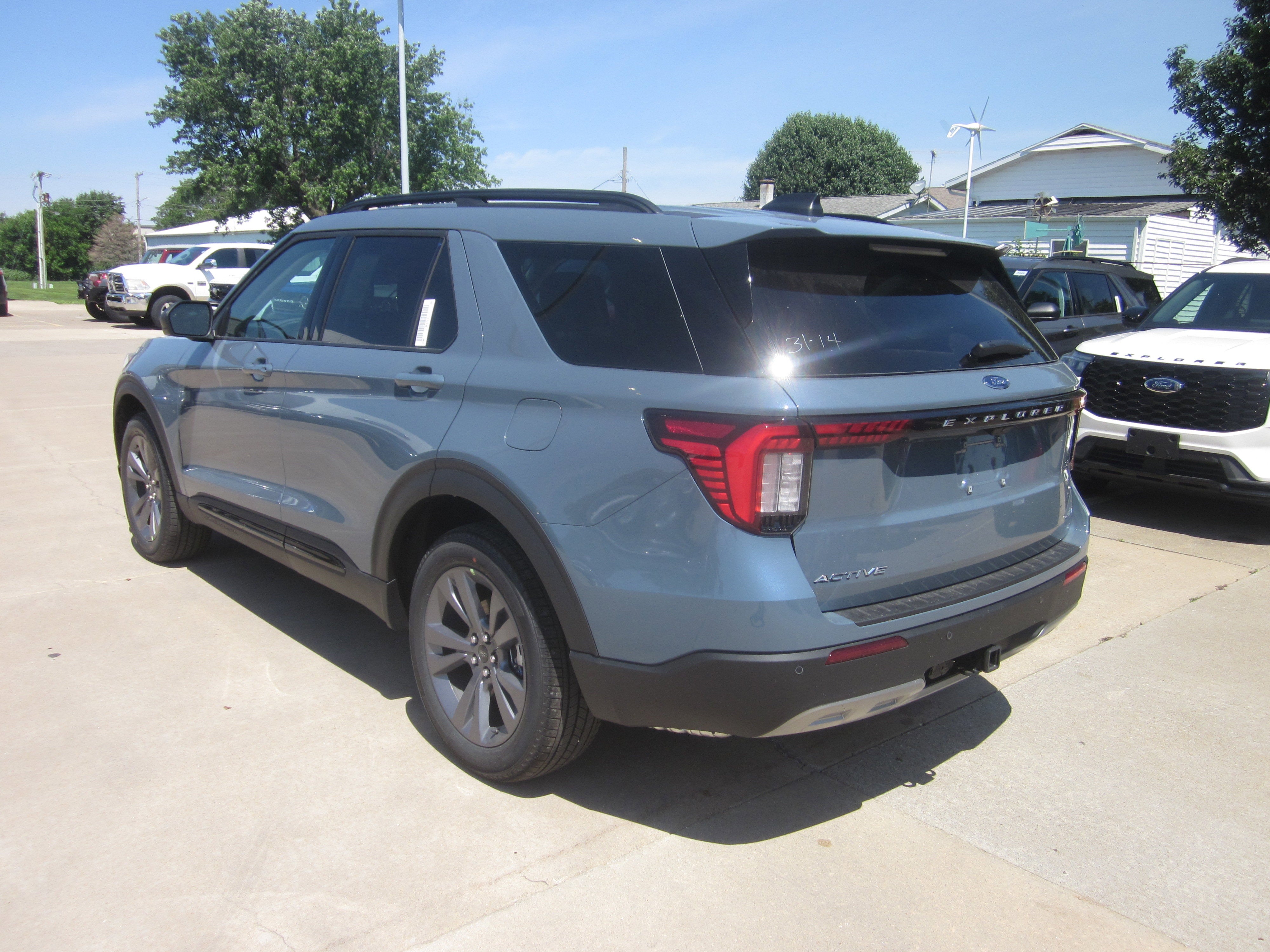 2026 Ford Explorer Active w/200A Pkg
