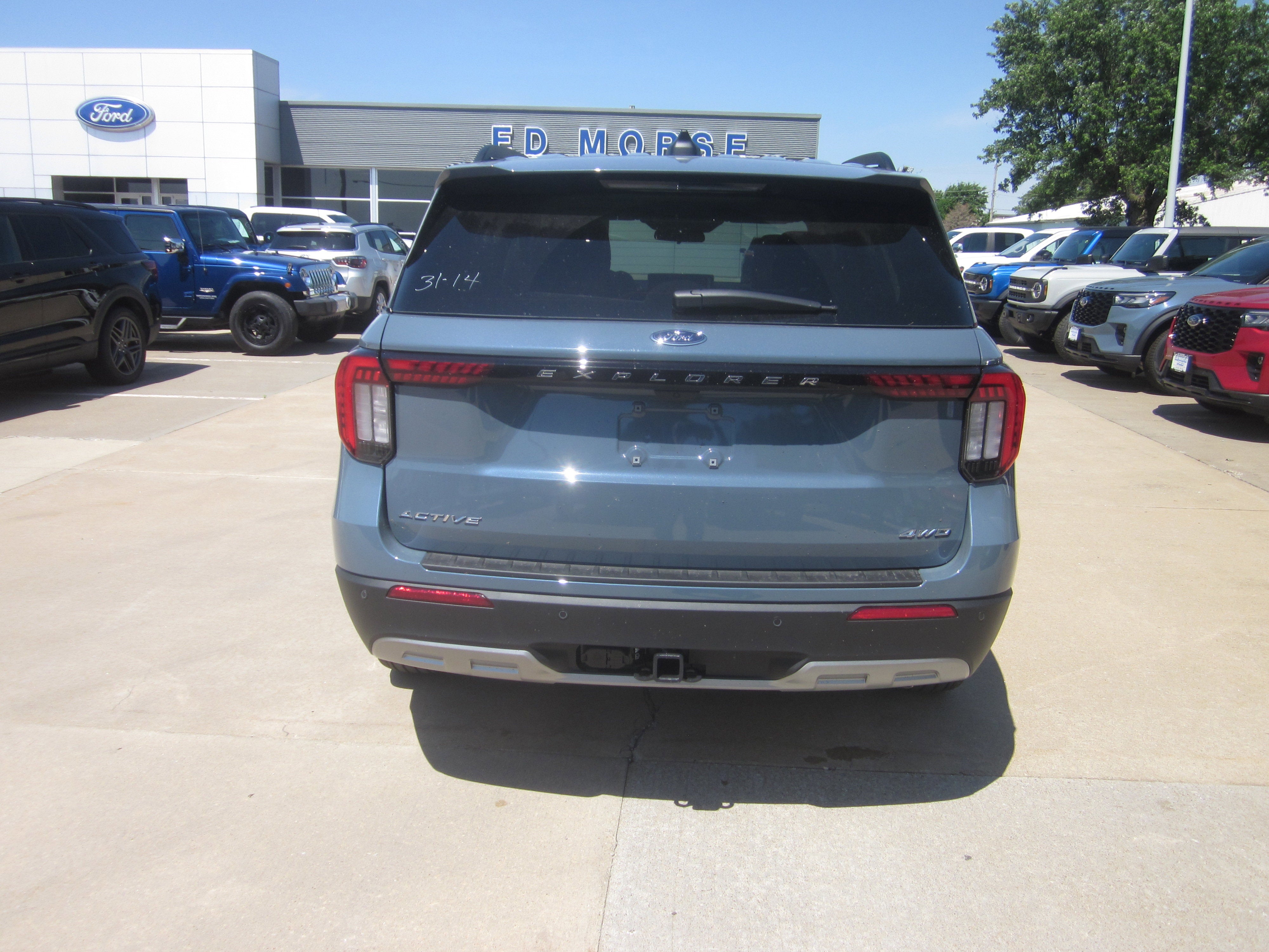 2026 Ford Explorer Active w/200A Pkg