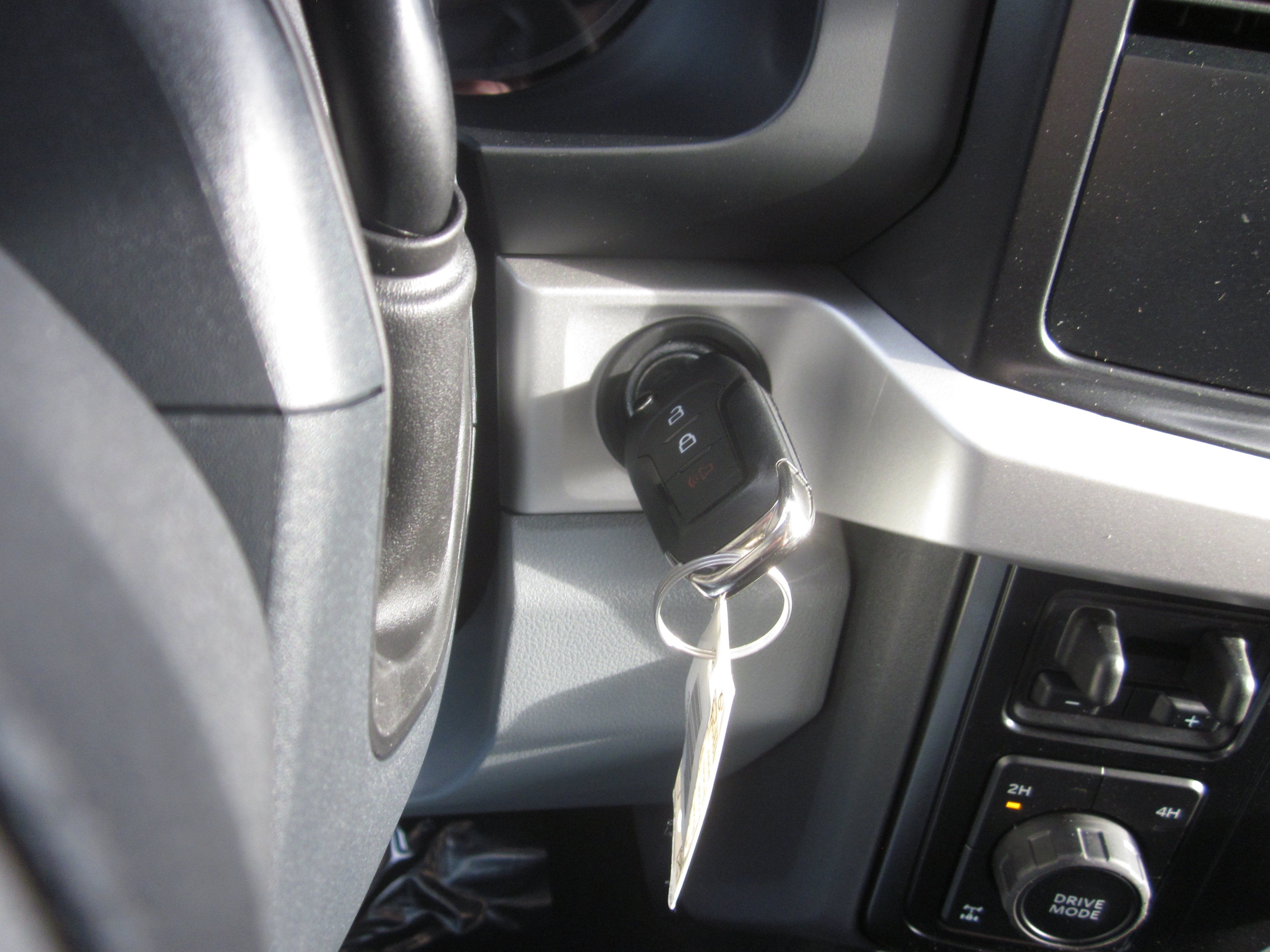 2027 Ford Super Duty F-250 SRW XLT