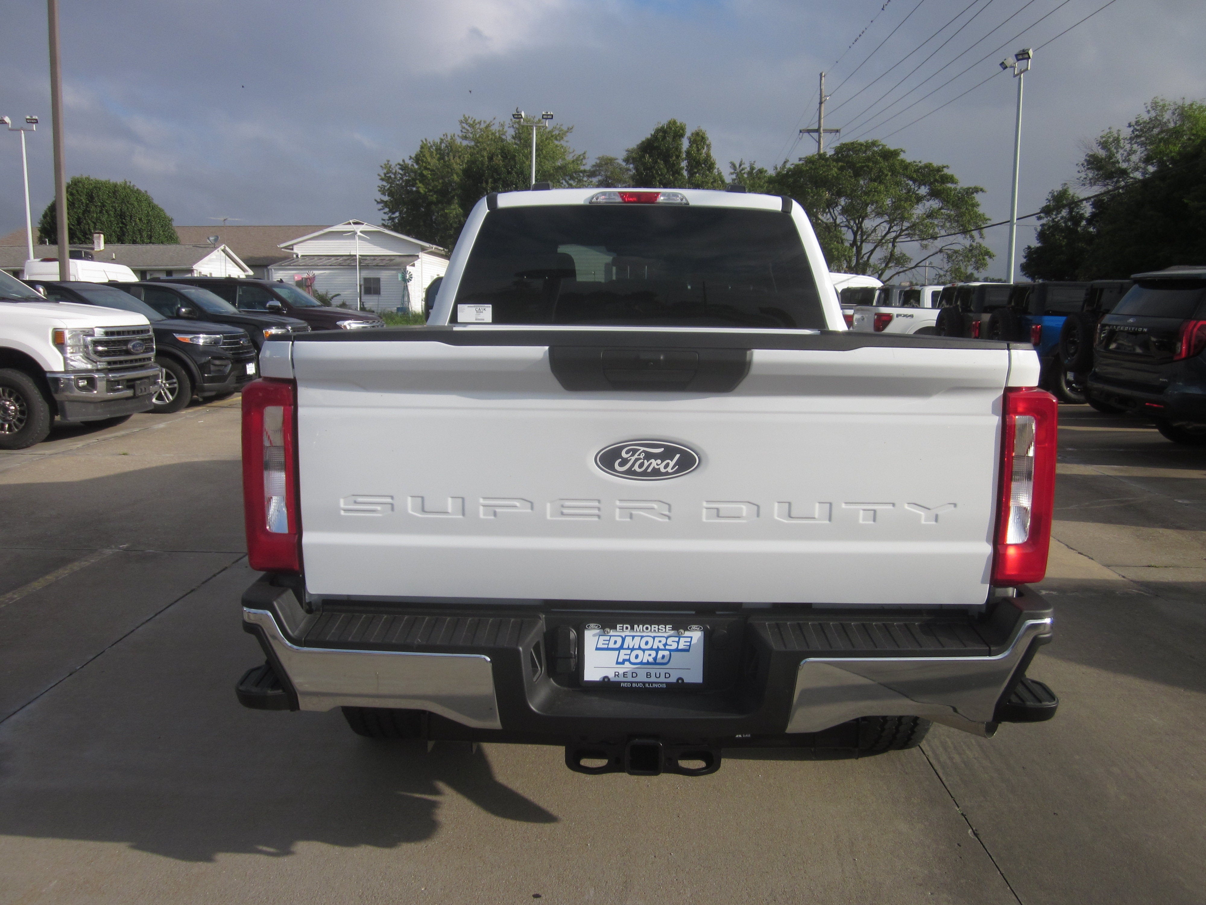 2027 Ford Super Duty F-250 SRW XLT