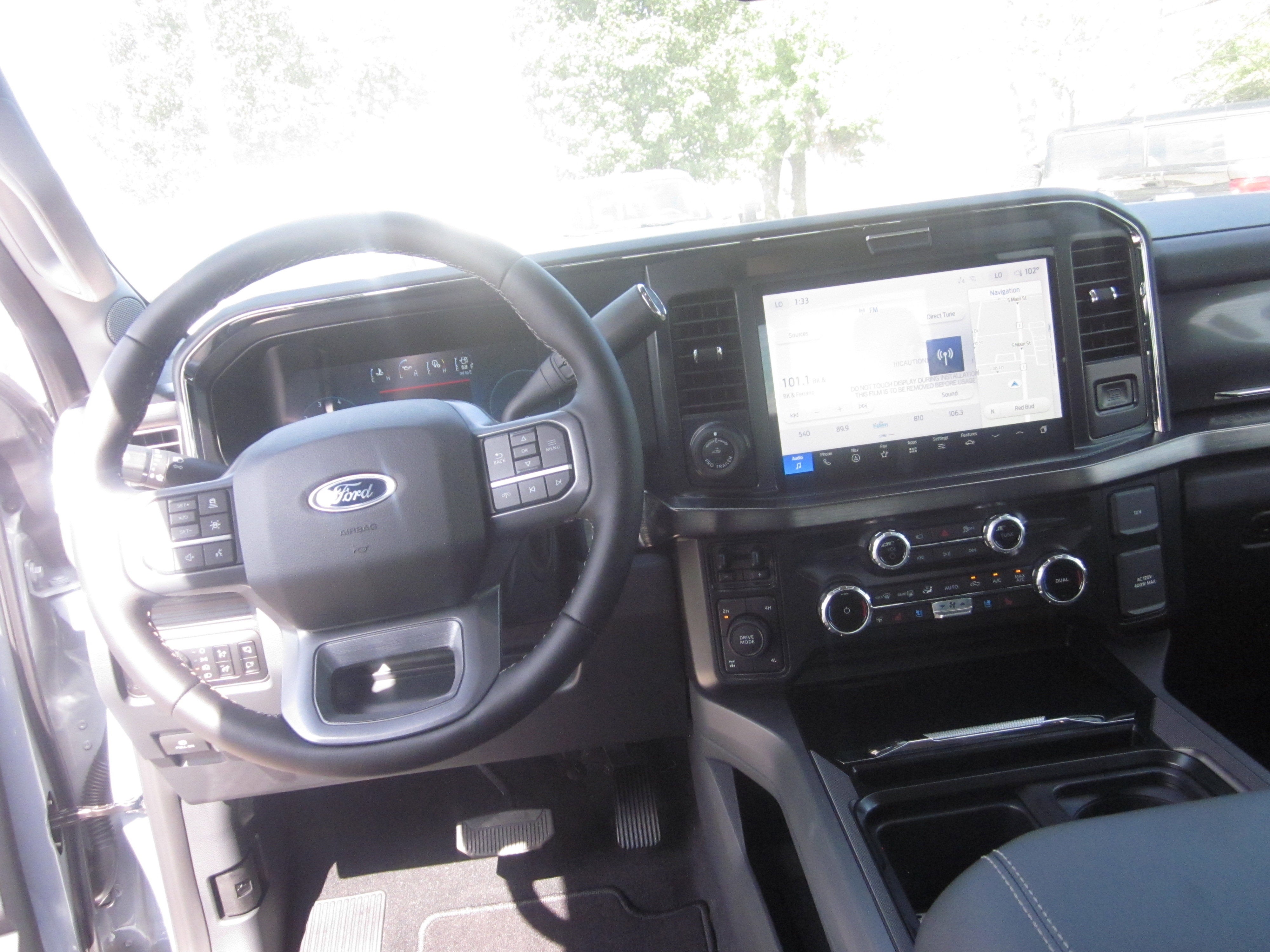 2026 Ford Super Duty F-350 SRW LARIAT