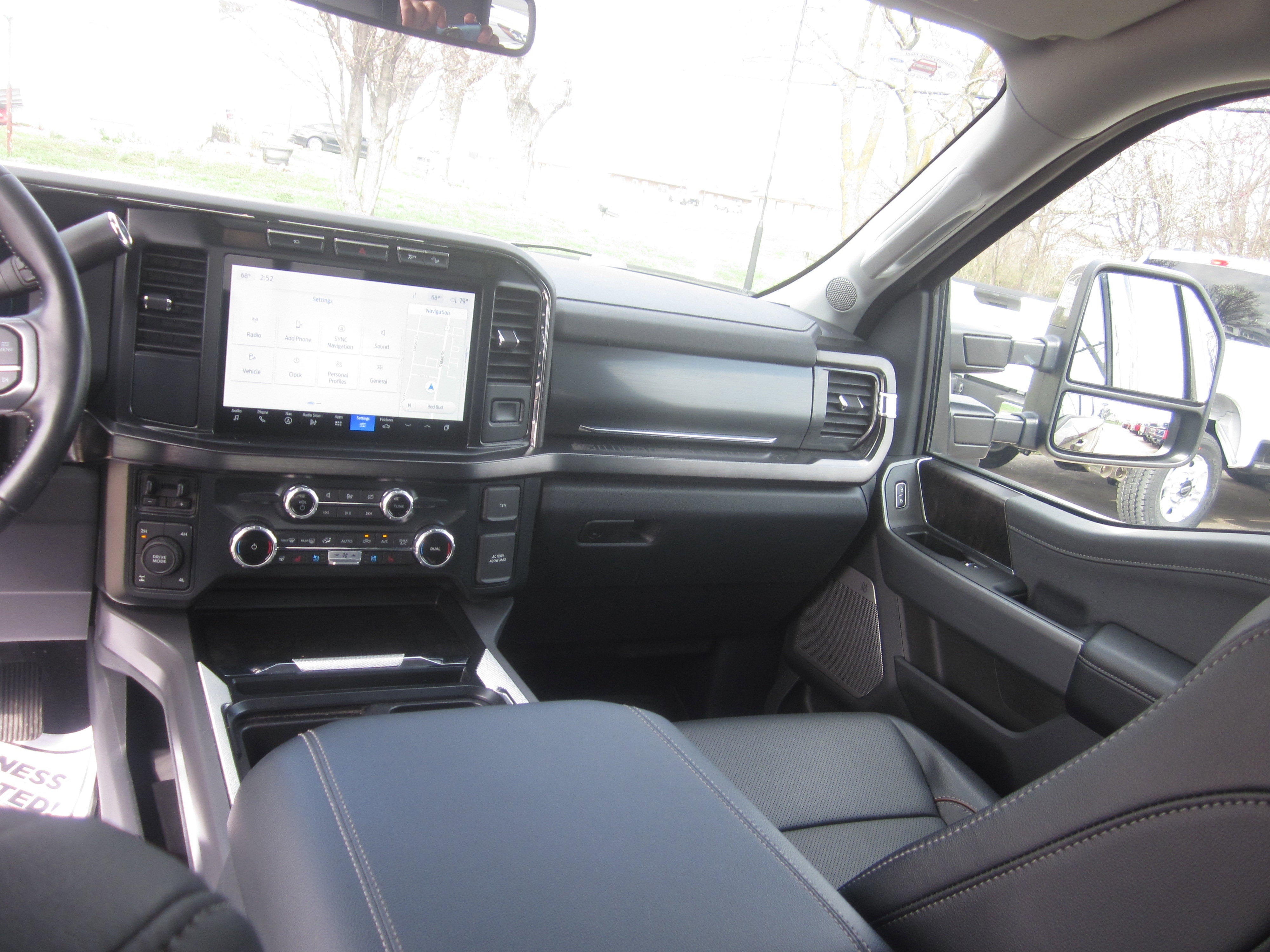 2023 Ford Super Duty F-350 SRW LARIAT