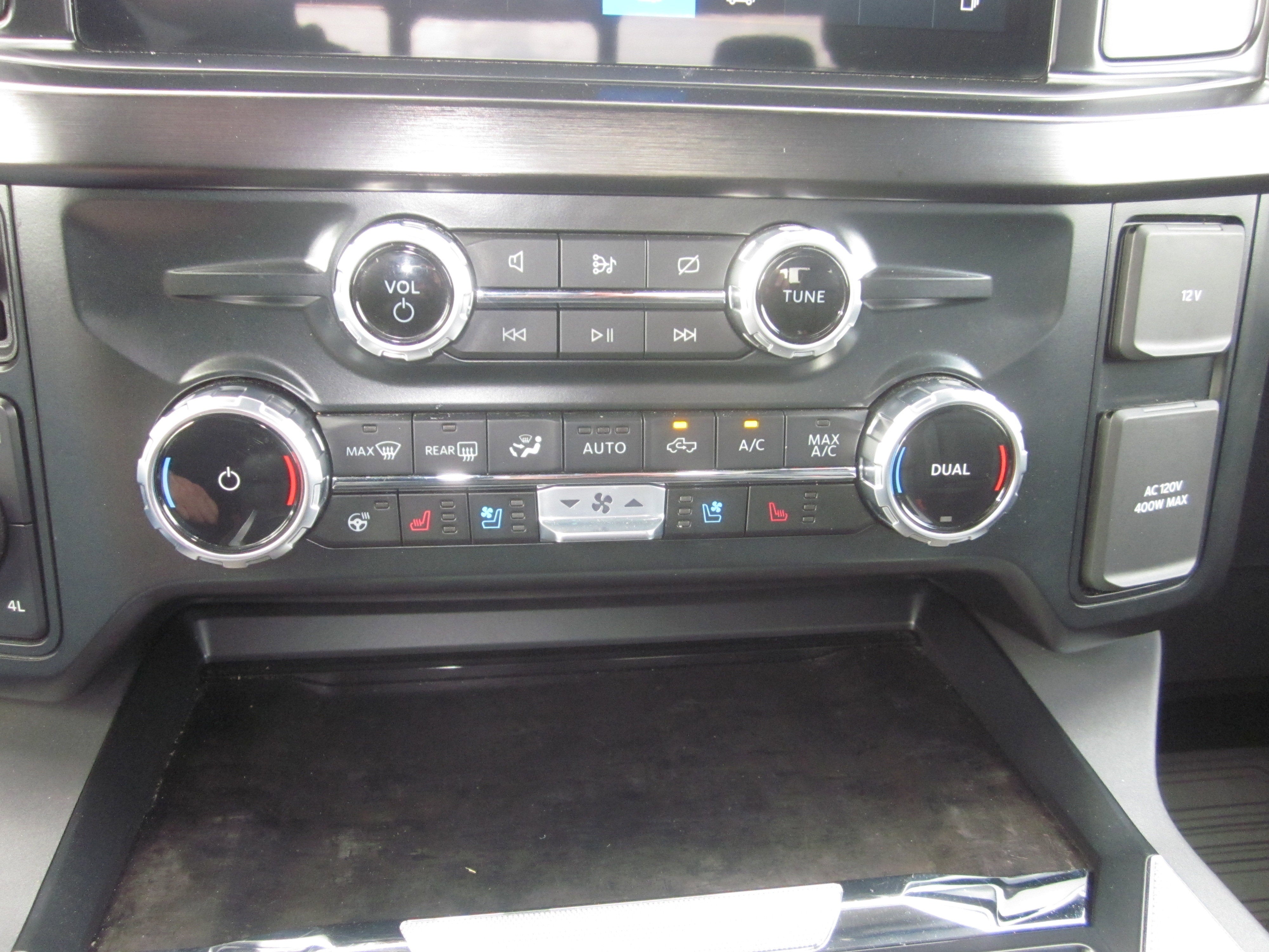 2023 Ford Super Duty F-350 SRW LARIAT