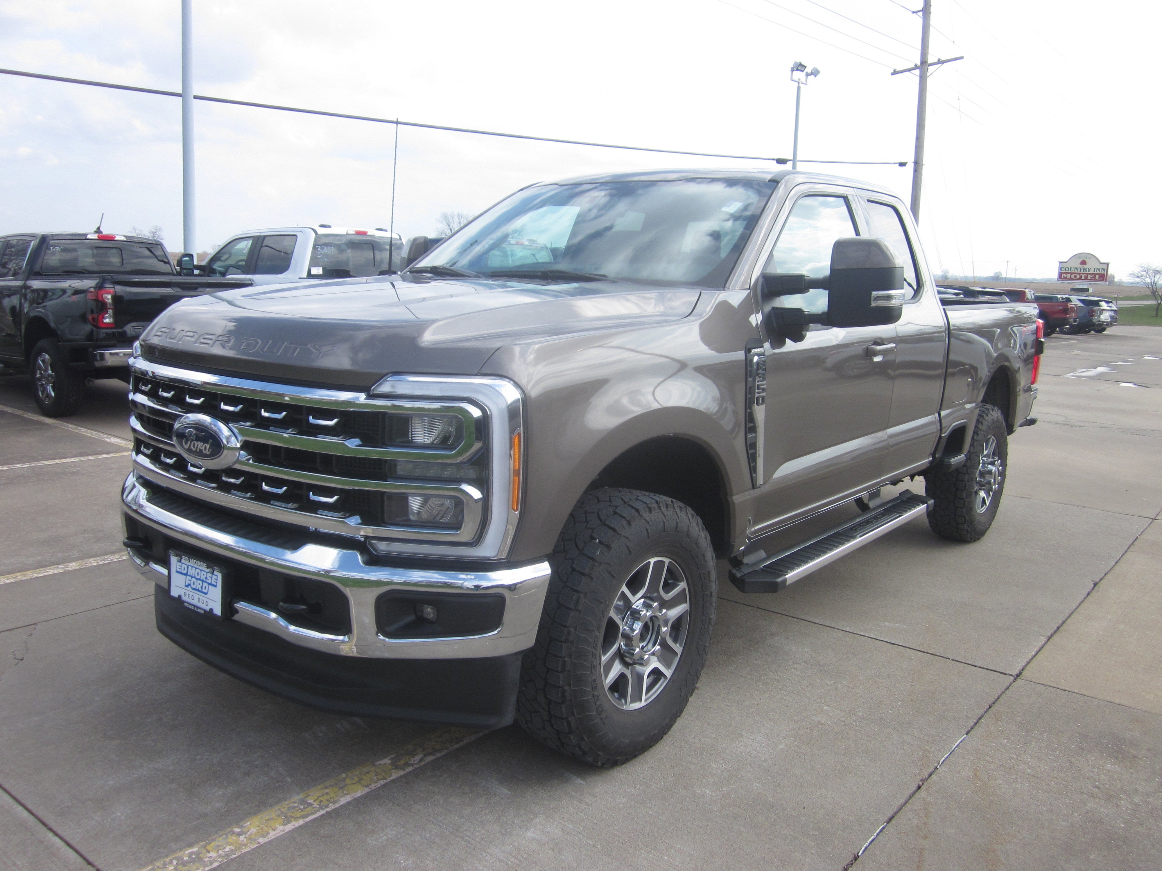 2023 Ford Super Duty F-350 SRW LARIAT