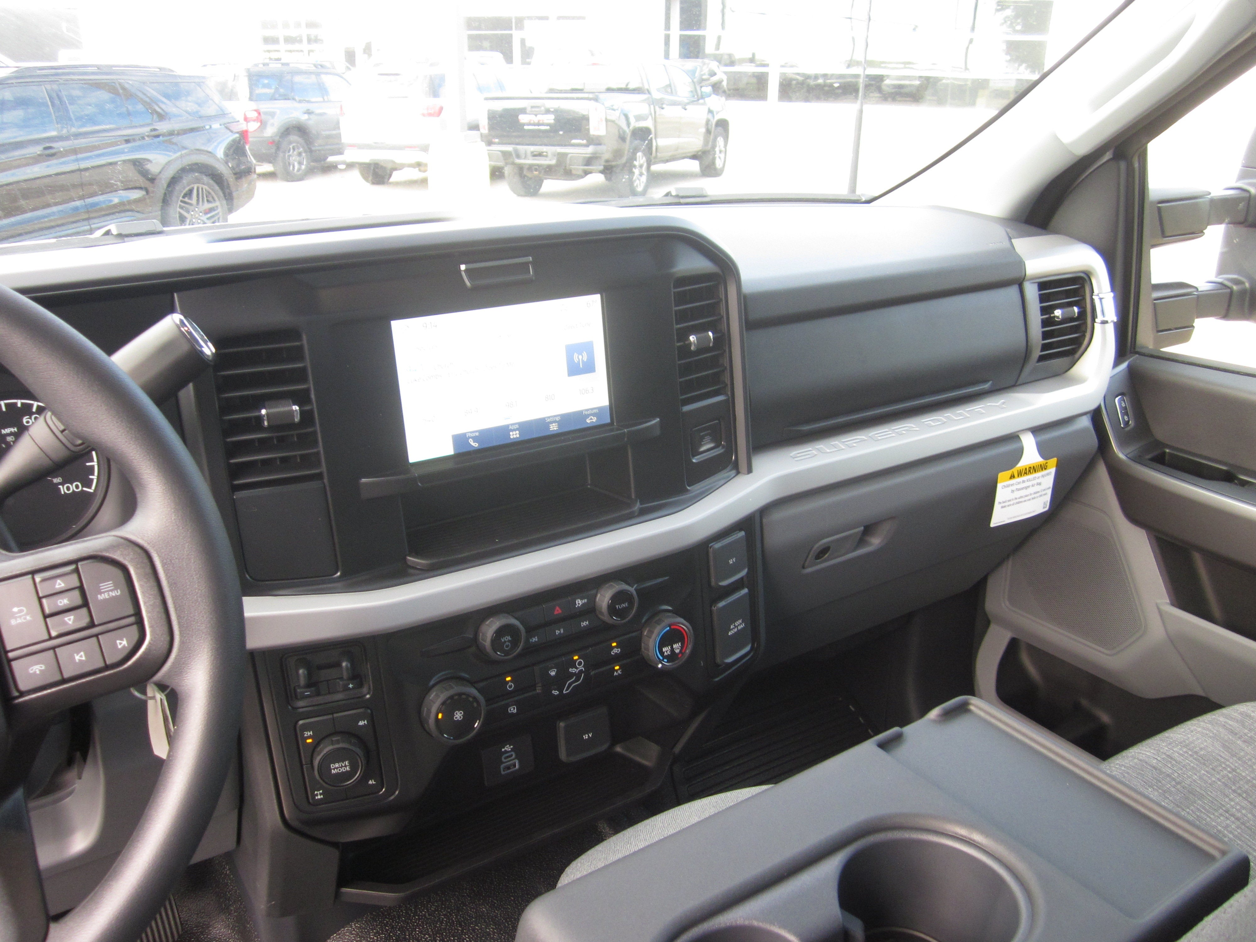 2027 Ford Super Duty F-250 SRW XLT