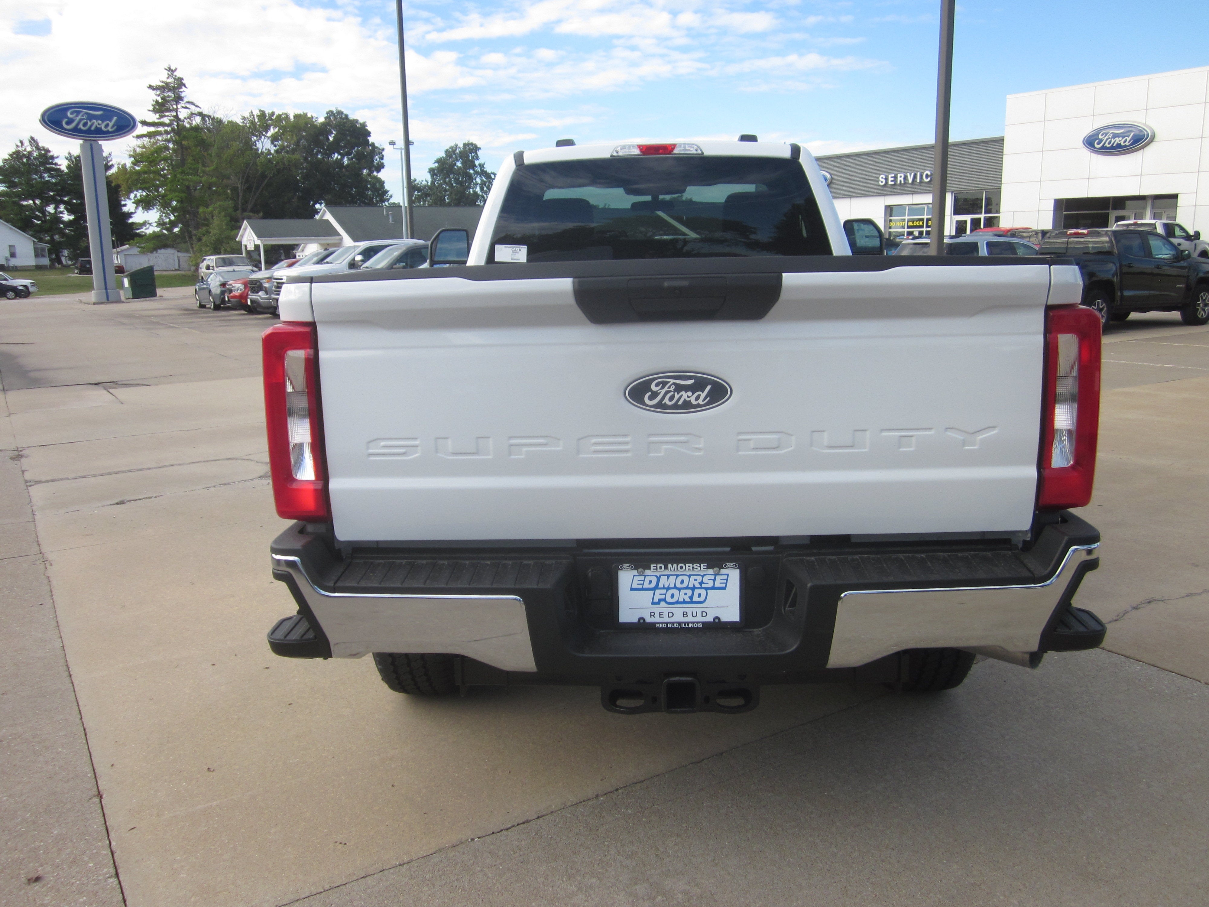 2027 Ford Super Duty F-250 SRW XLT