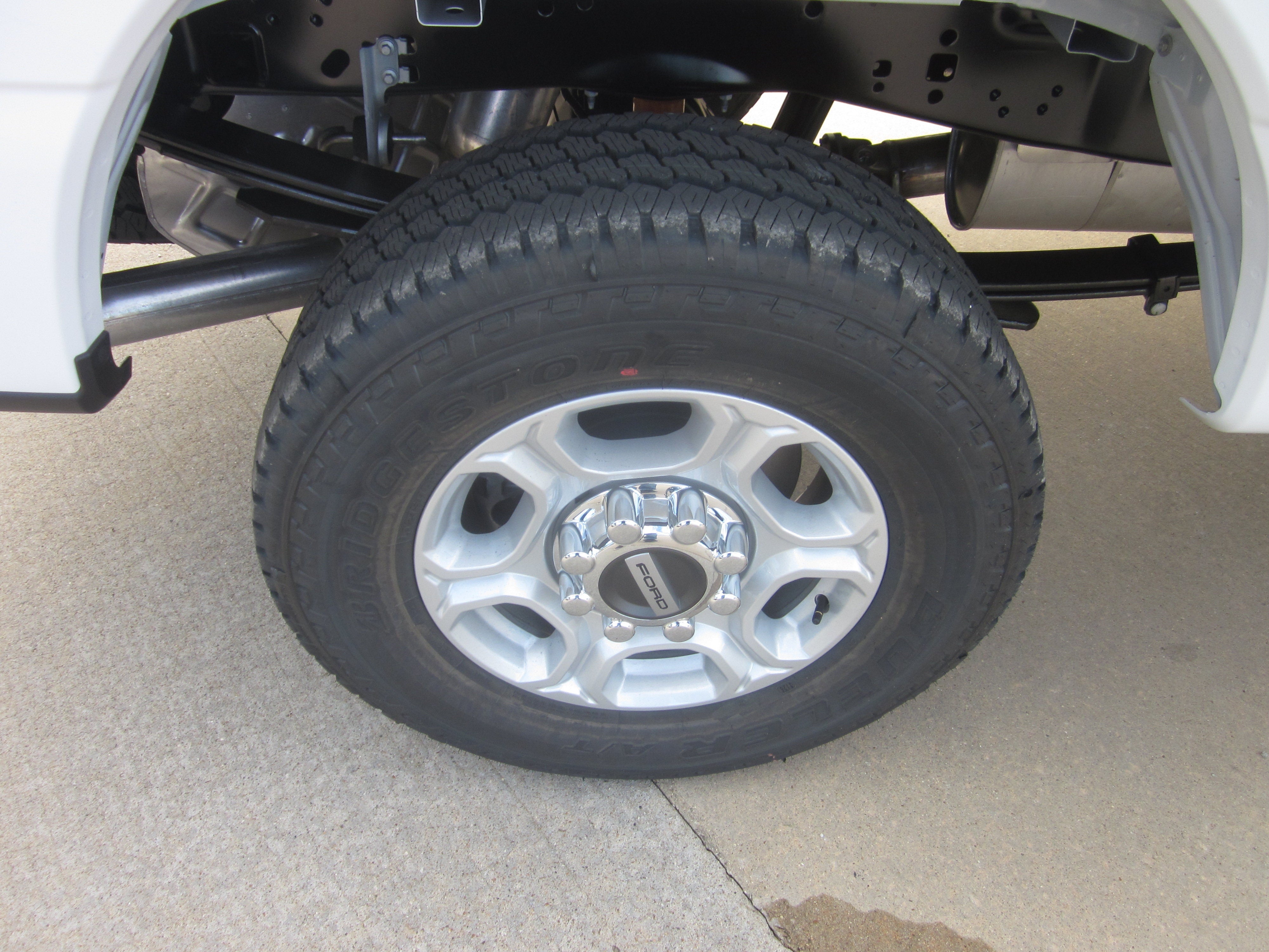 2027 Ford Super Duty F-250 SRW XLT