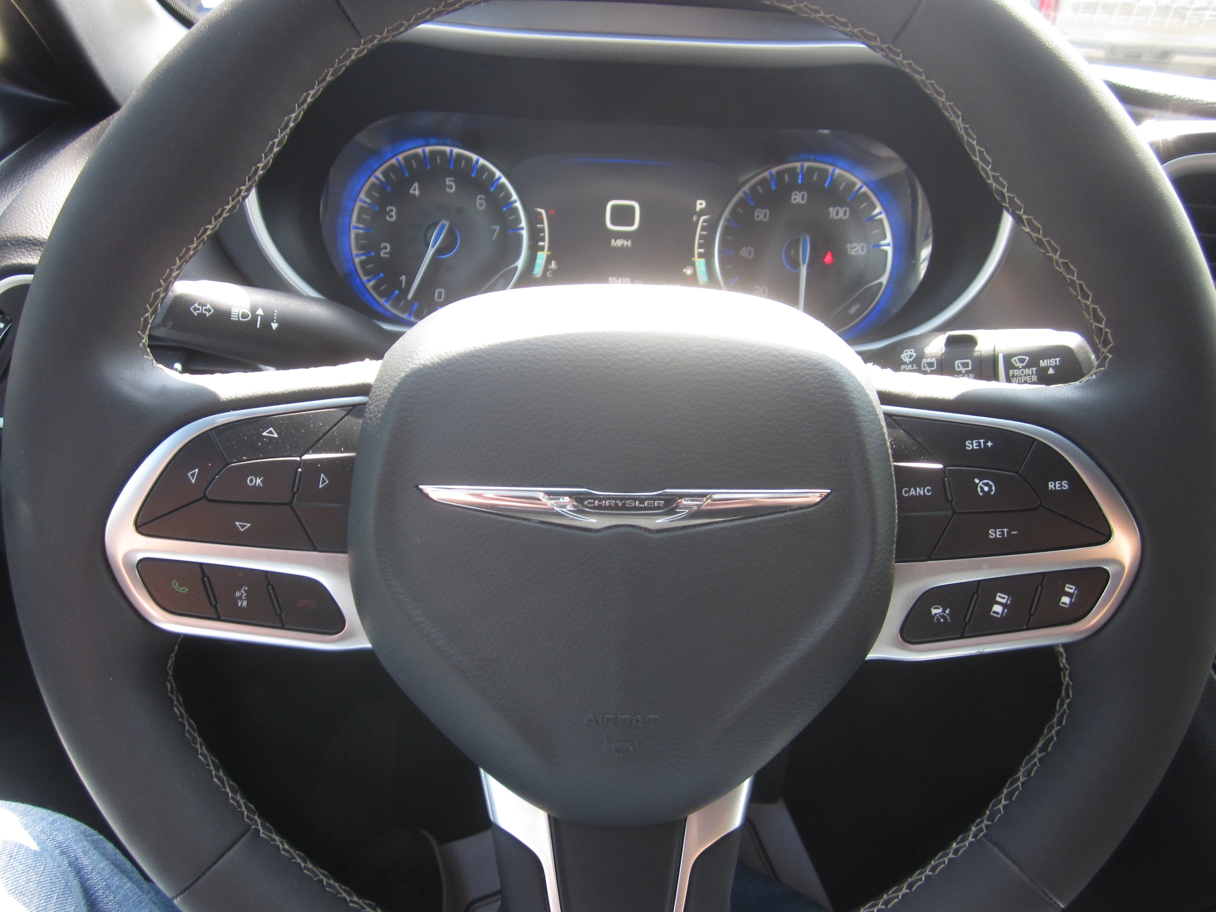 2025 Chrysler Pacifica Select