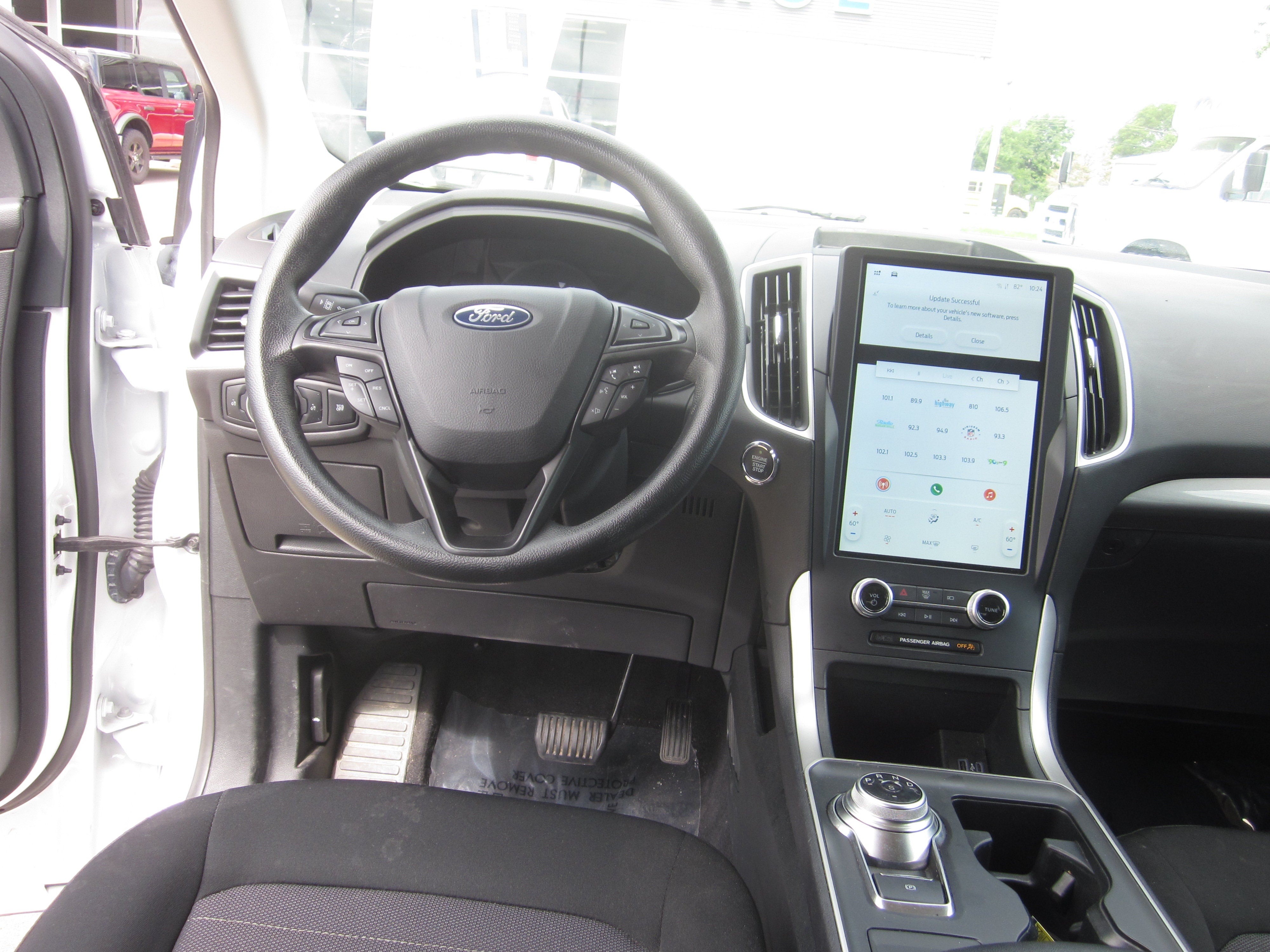 2024 Ford Edge SE