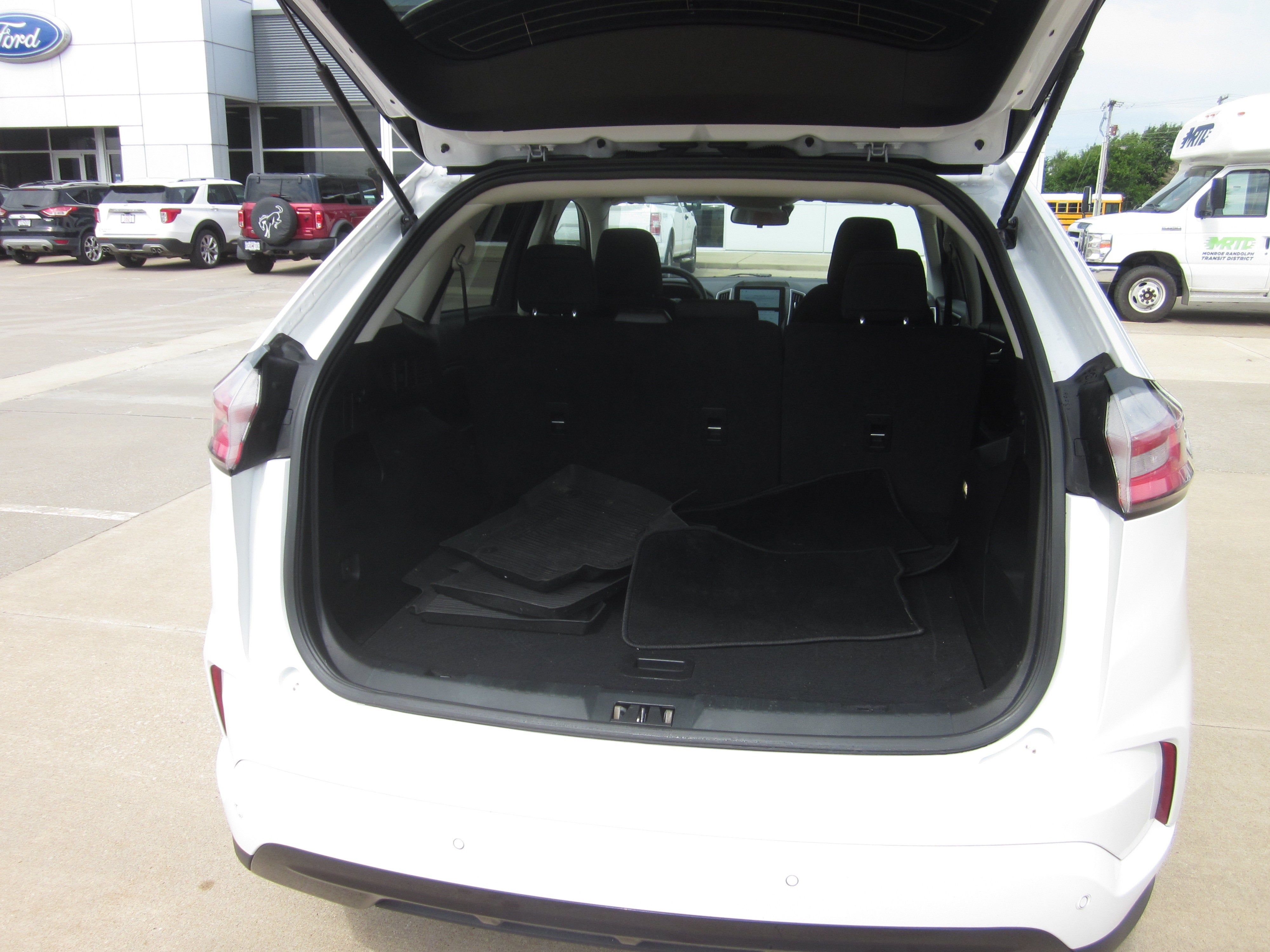 2024 Ford Edge SE